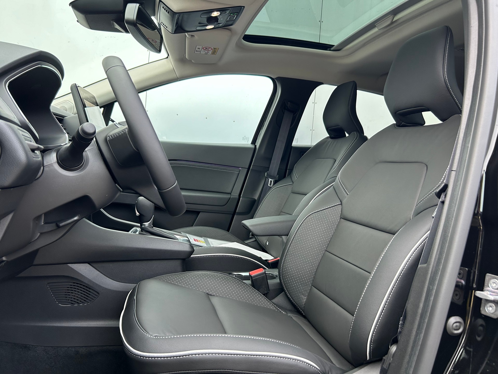MITSUBISHI ASX 1.6 PHEV Instyle-image-10