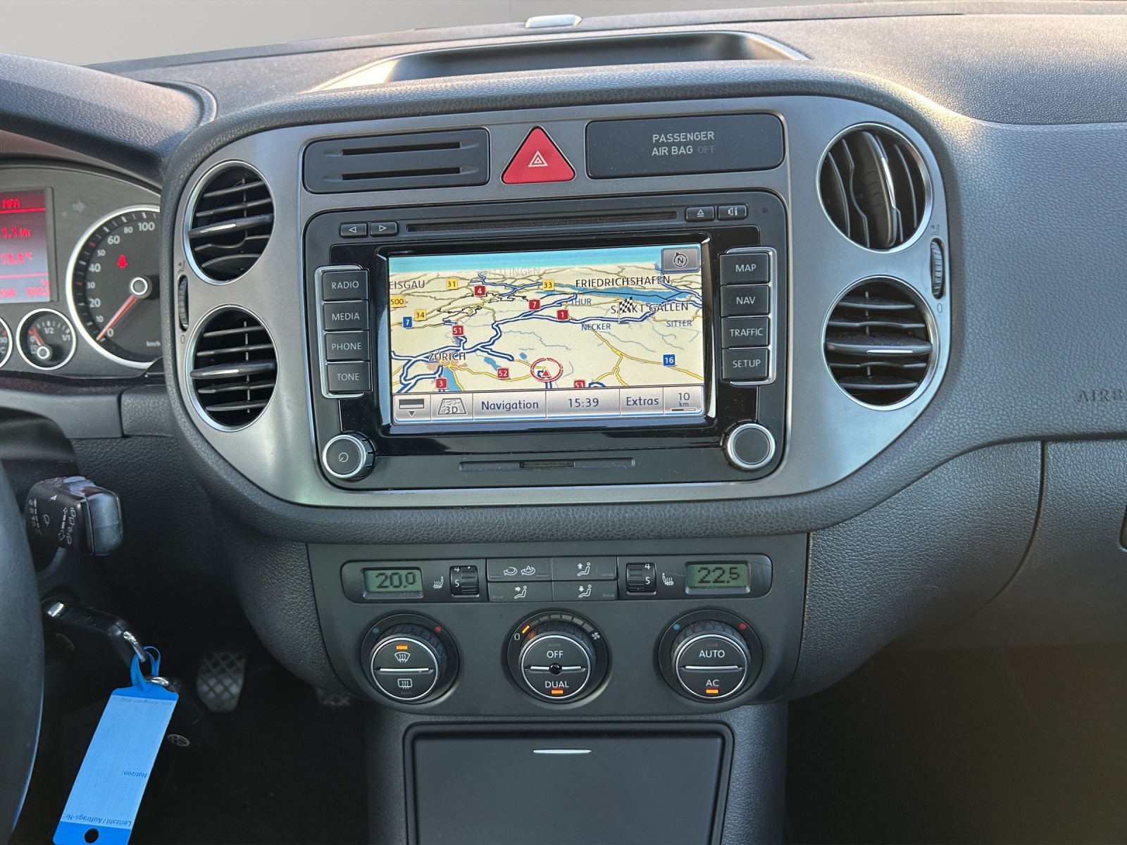 VW Tiguan 2.0 TSI Sport&Style-image-11