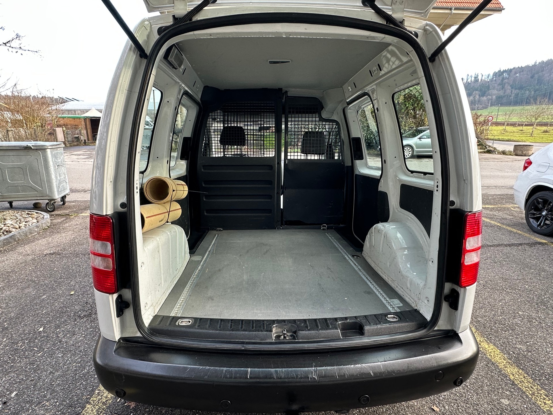 VW CADDY-image-5