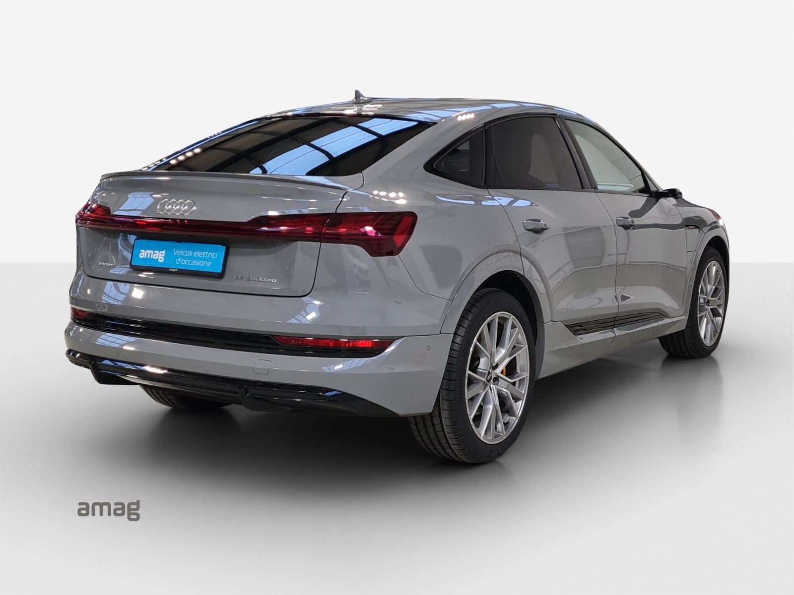 AUDI e-tron 55 Sportback S Line quattro-image-5