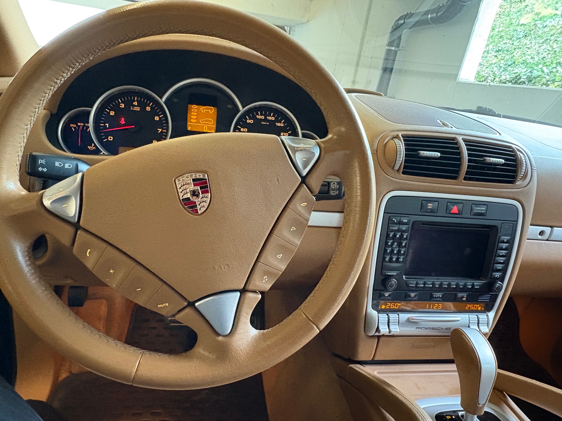 PORSCHE Cayenne S-image-8