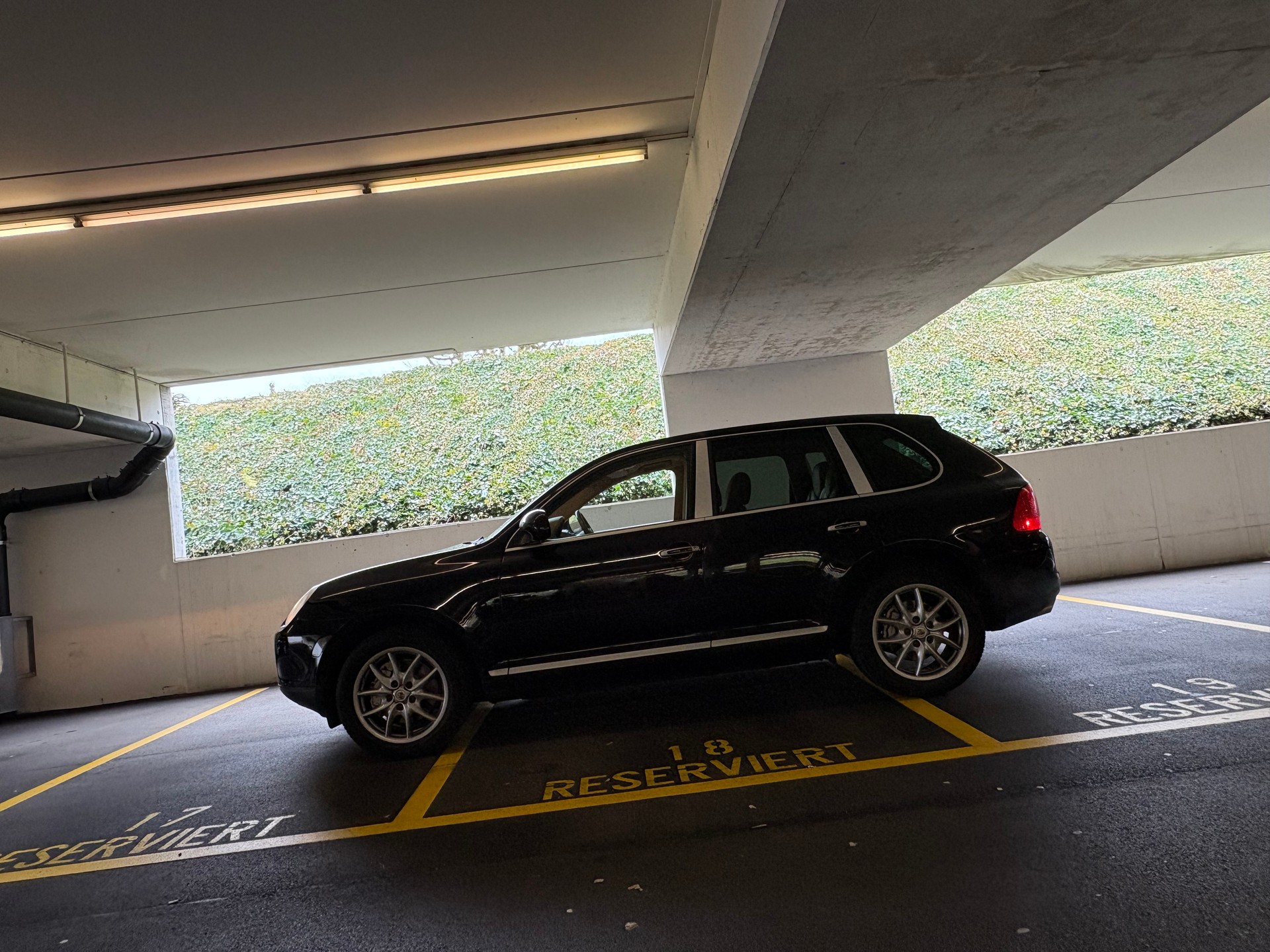 PORSCHE Cayenne S-image-0