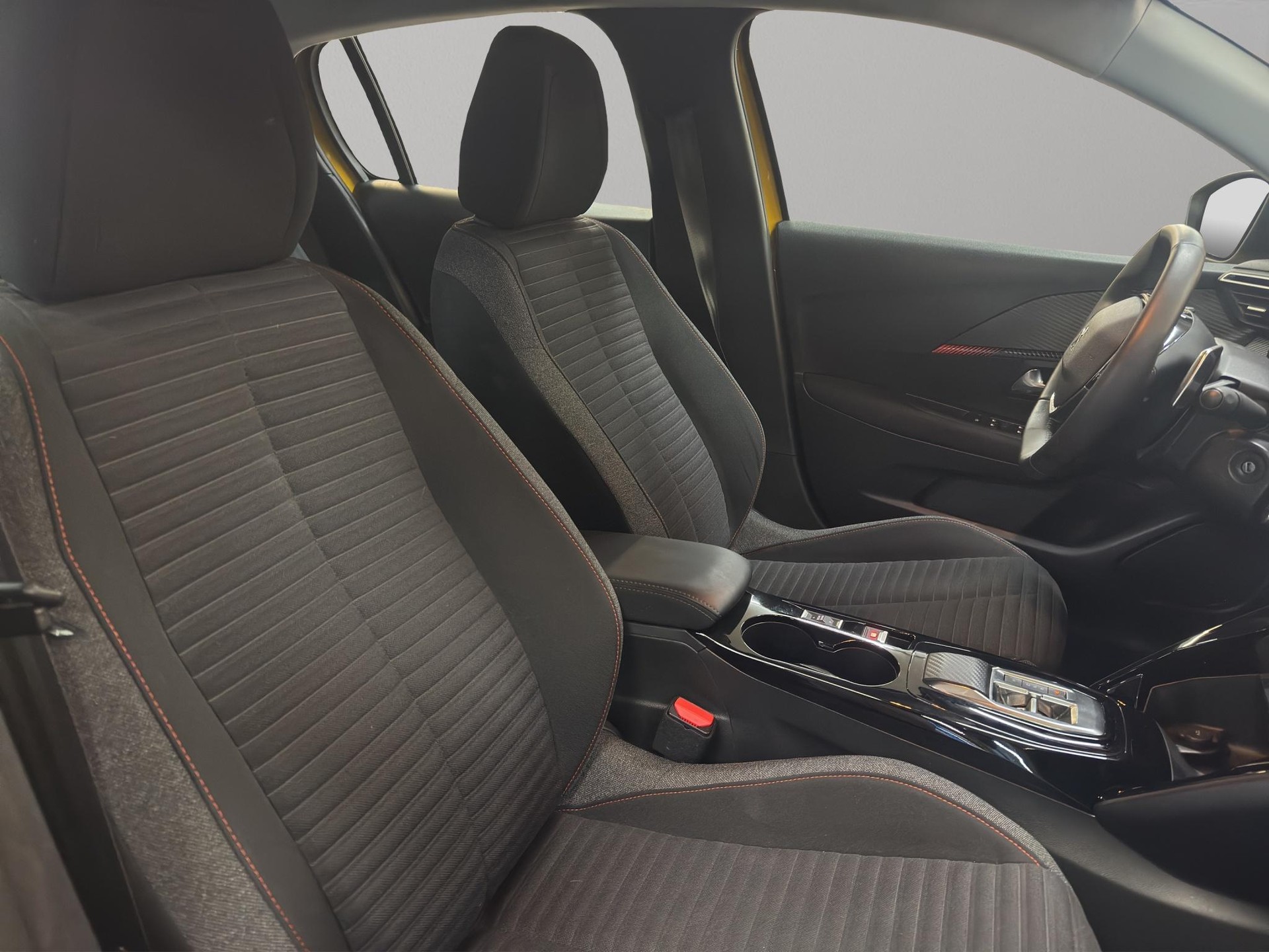 PEUGEOT 208 1.2 PureTech 100 Active Pack-image-8