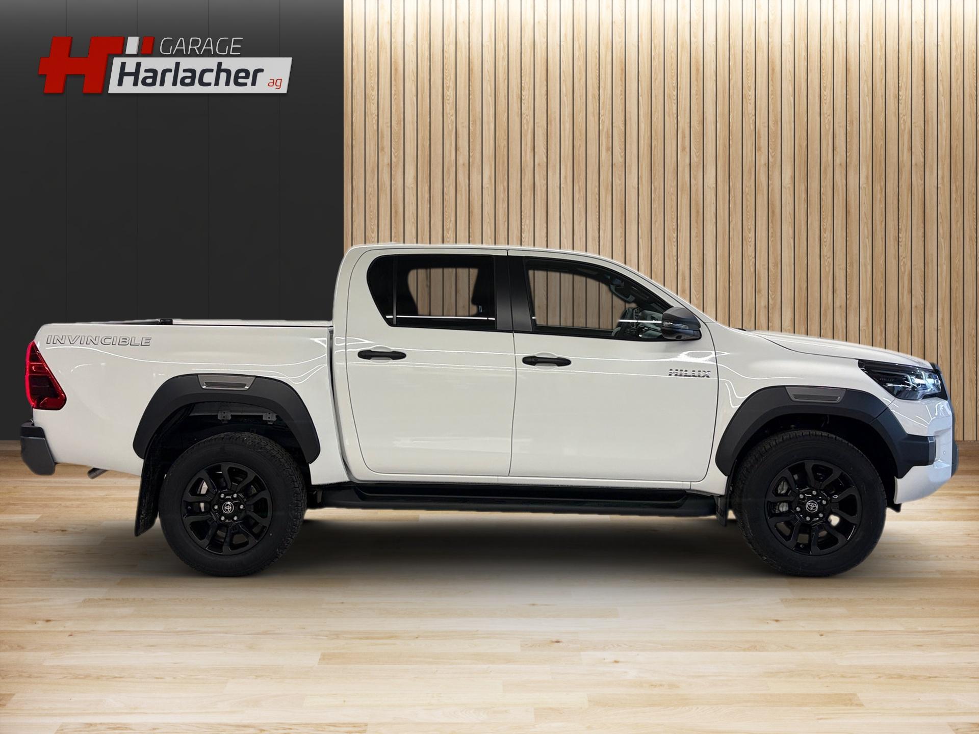 TOYOTA Hilux Double Cab.-Pick-up 2.8 D-4D MHEV 204 Invincible-image-3