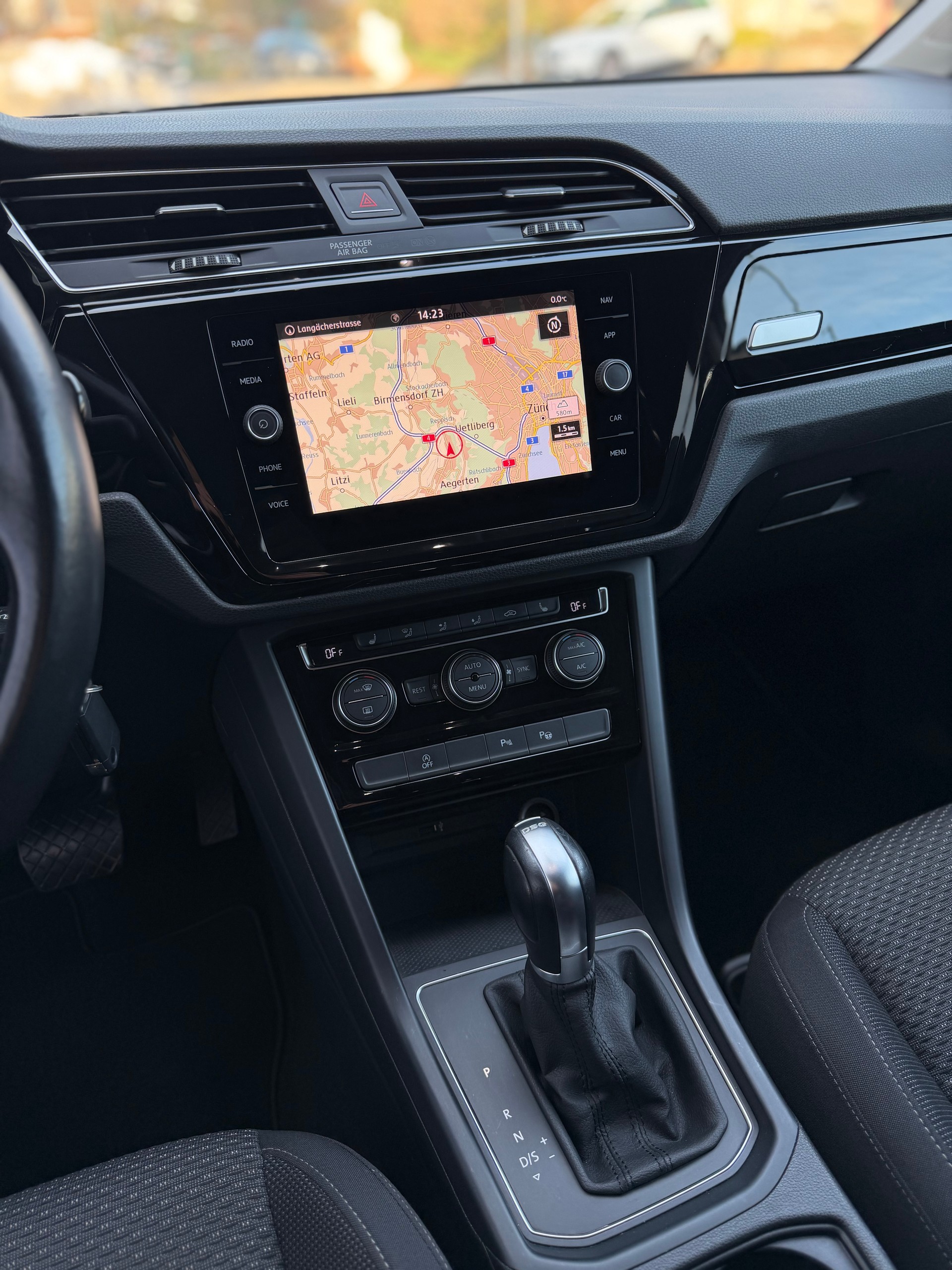 VW Touran 1.6 TDI BlueMotion Technology Comfortline DSG-image-11