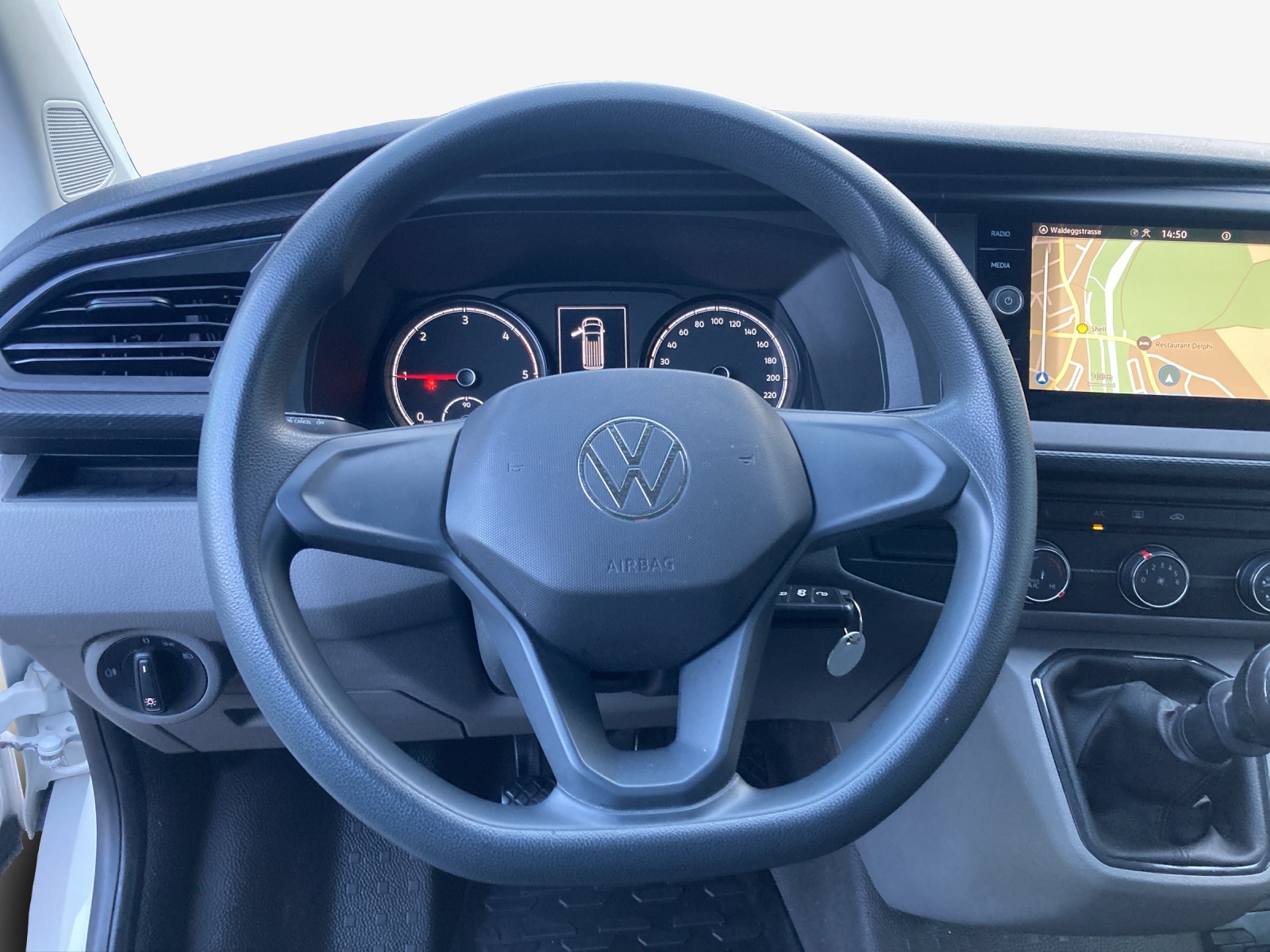 VW T6.1 2.0 TDI-image-9