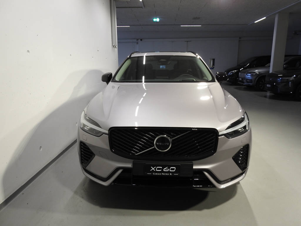 VOLVO XC60 2.0 T6 TE Plus Dark eAWD-image-1