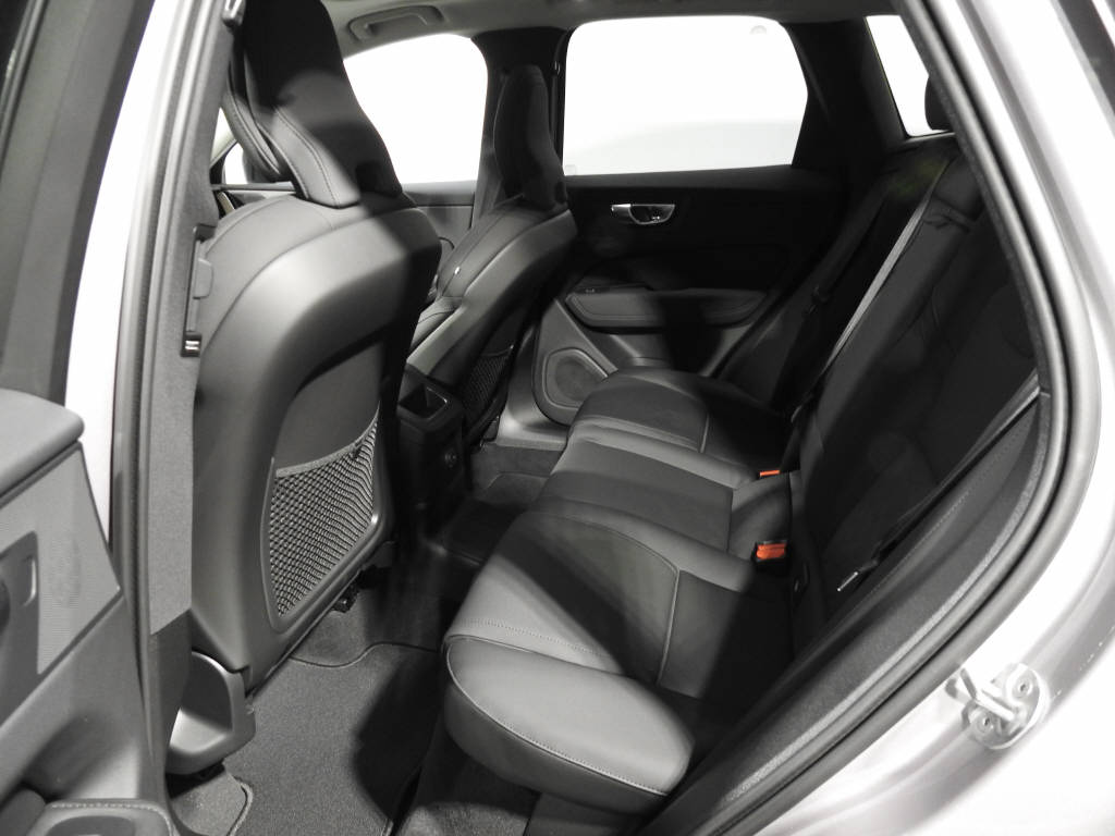 VOLVO XC60 2.0 T6 TE Plus Dark eAWD-image-14