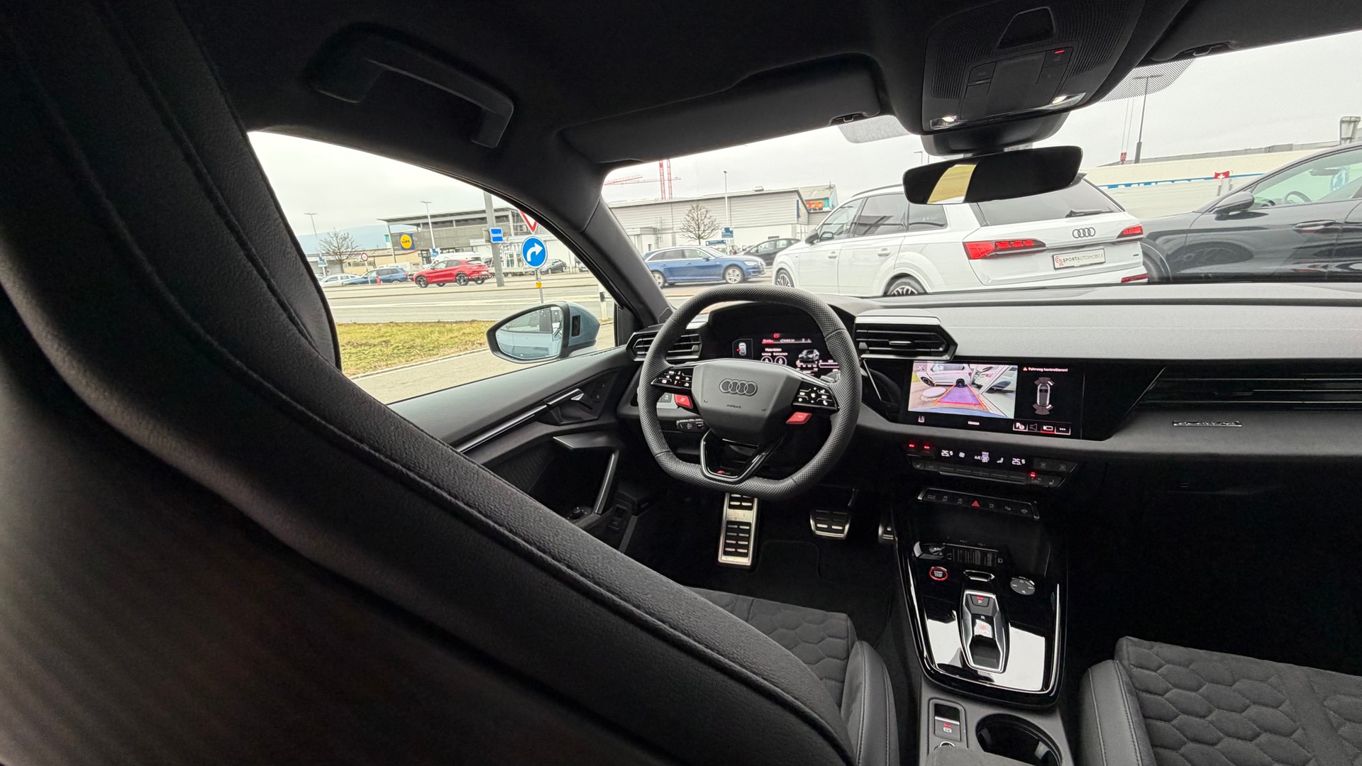 AUDI RS3 Sportback 2.5 TSI quattro S-tronic *280km/h - Carbon - Sonos*-image-13