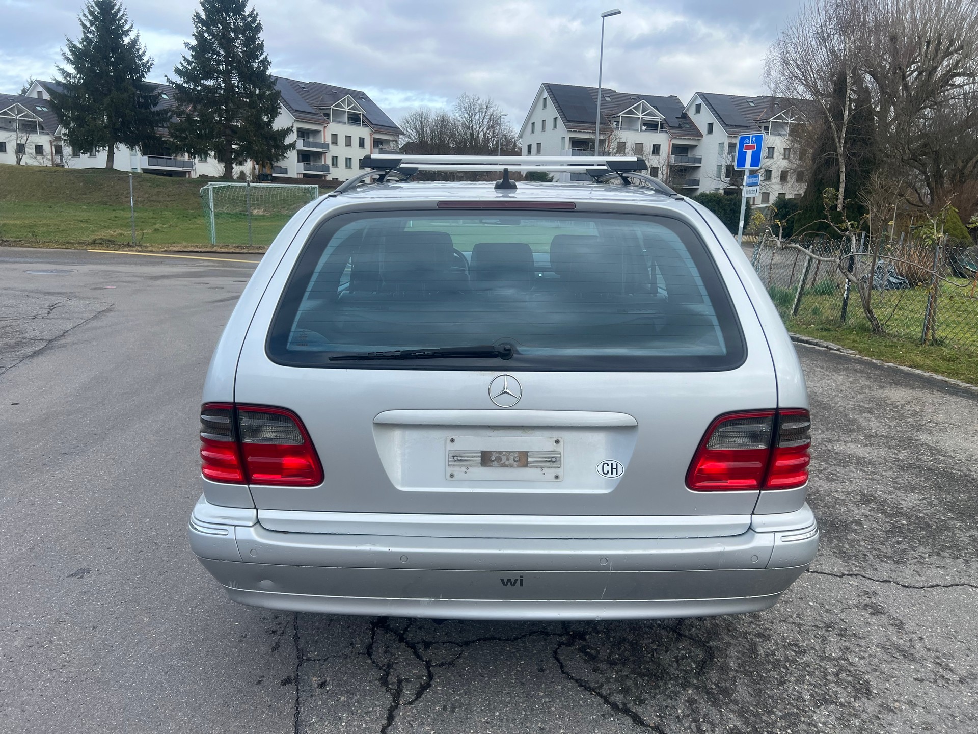 MERCEDES-BENZ E 320 Avantgarde Automatic-image-8