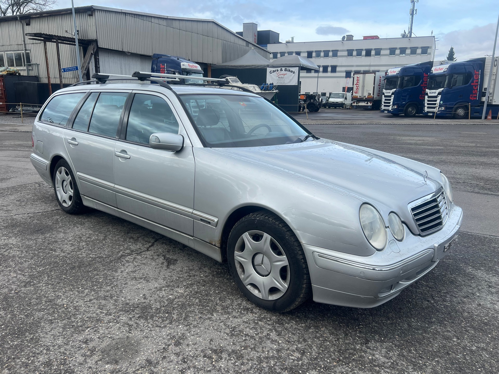 MERCEDES-BENZ E 320 Avantgarde Automatic-image-13