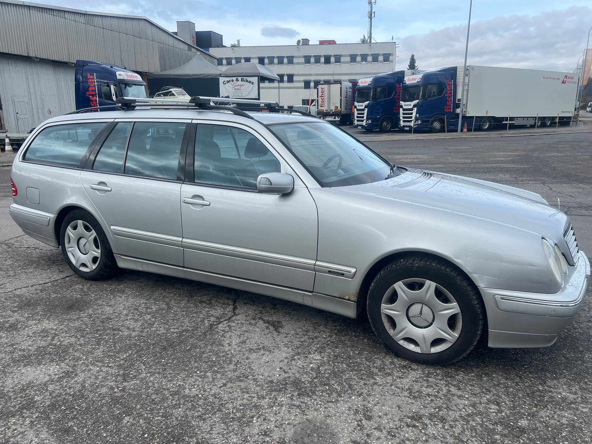 MERCEDES-BENZ E 320 Avantgarde Automatic-image-14