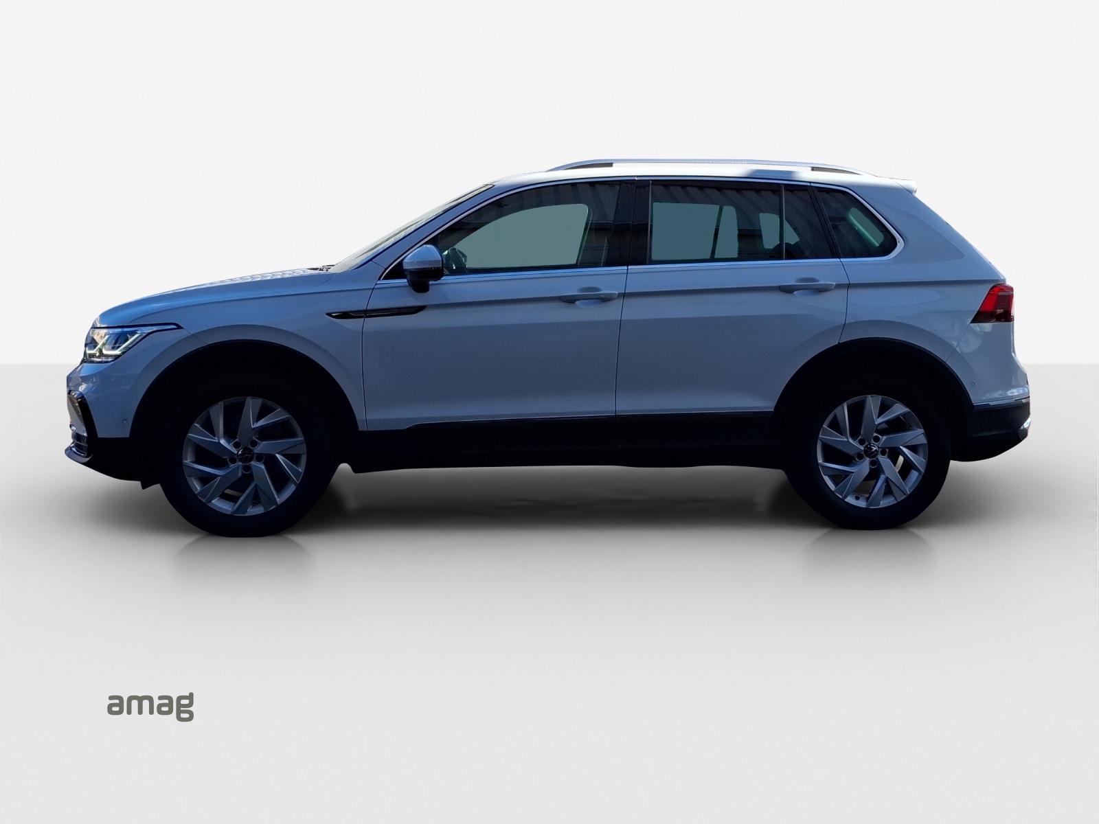 VW Tiguan 2.0 TDI SCR Elegance 4Motion DSG-image-1