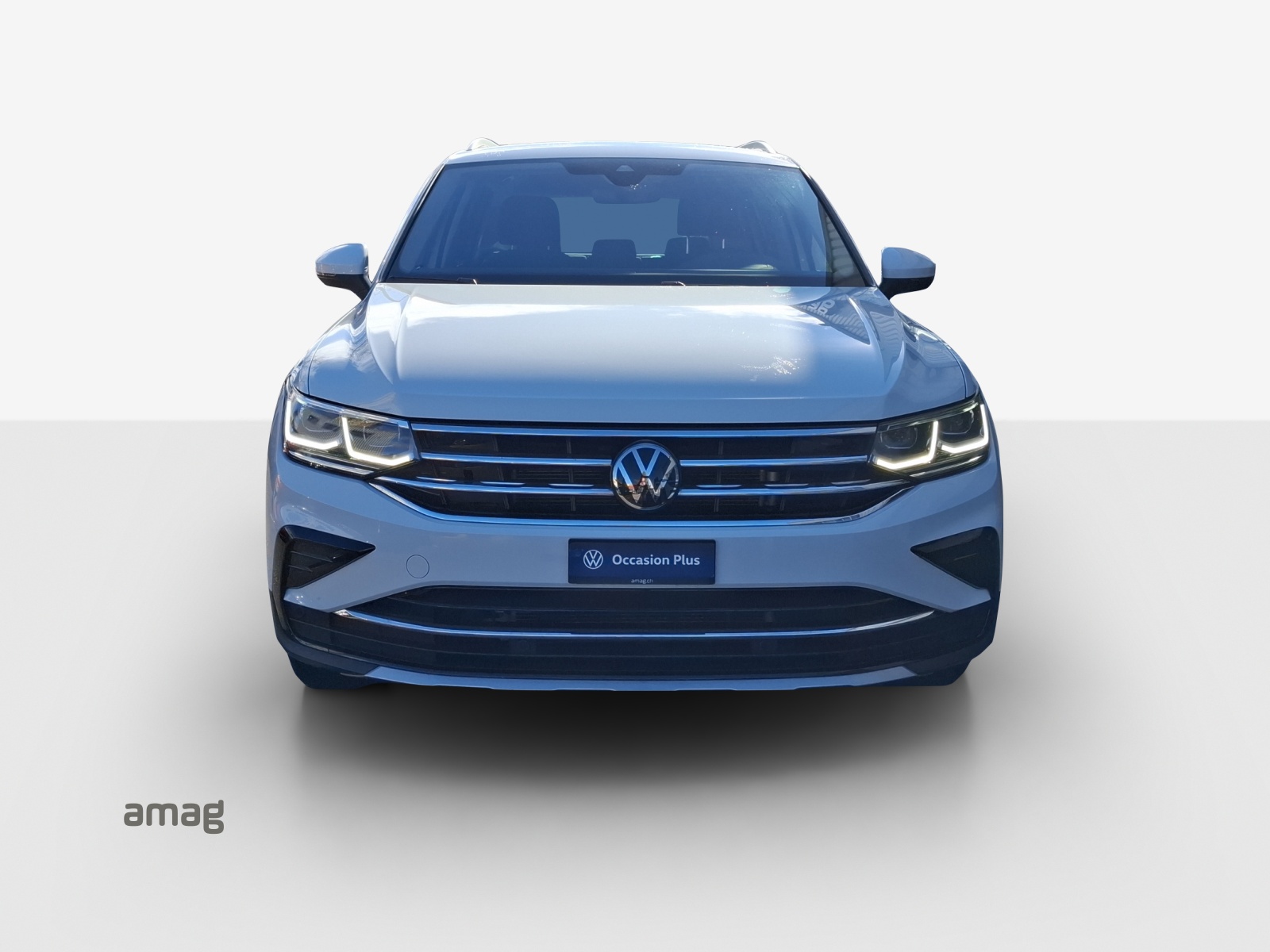 VW Tiguan 2.0 TDI SCR Elegance 4Motion DSG-image-6
