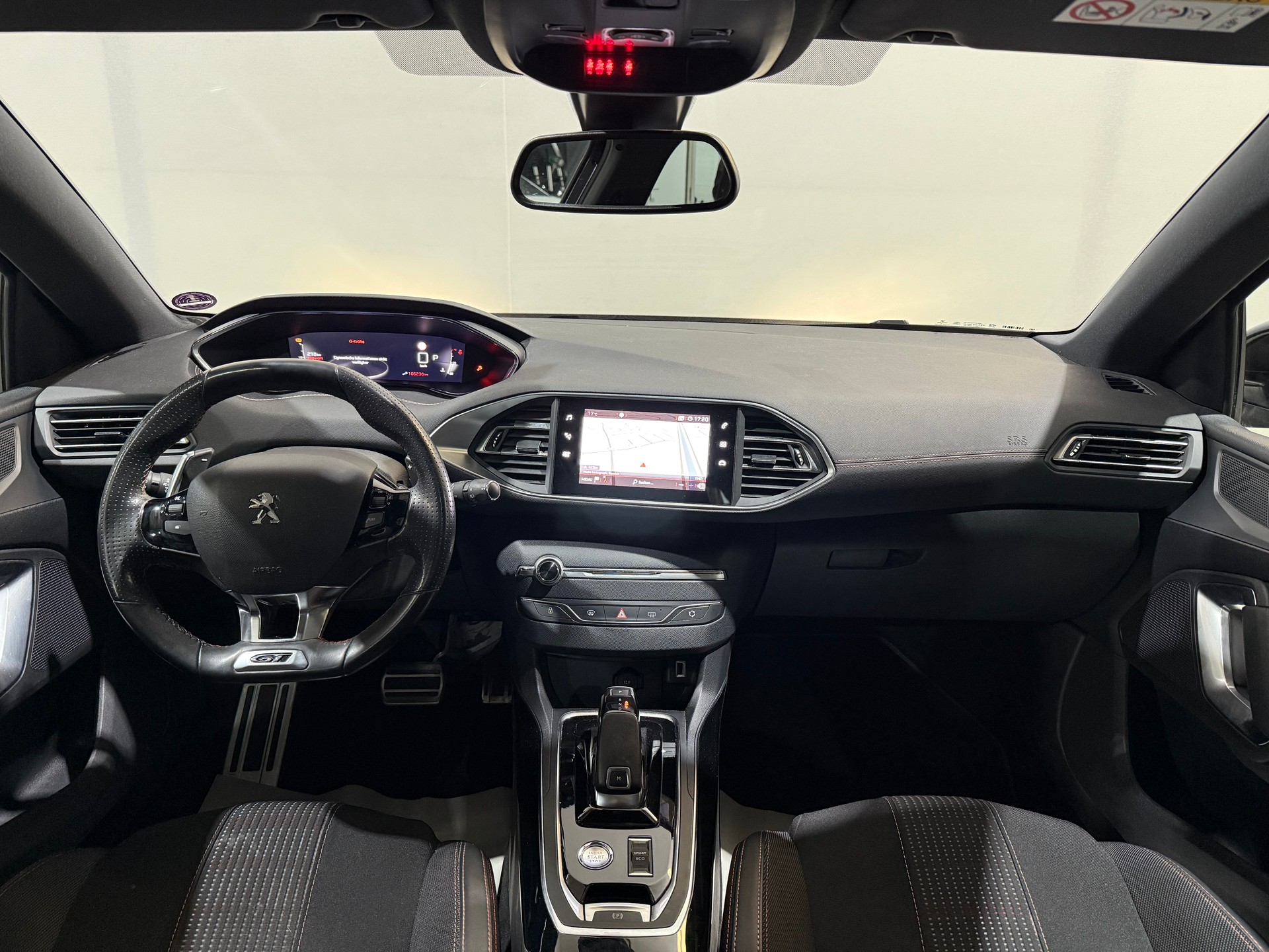 PEUGEOT 308 SW 1.2 Pure Tech GT EAT8-image-11