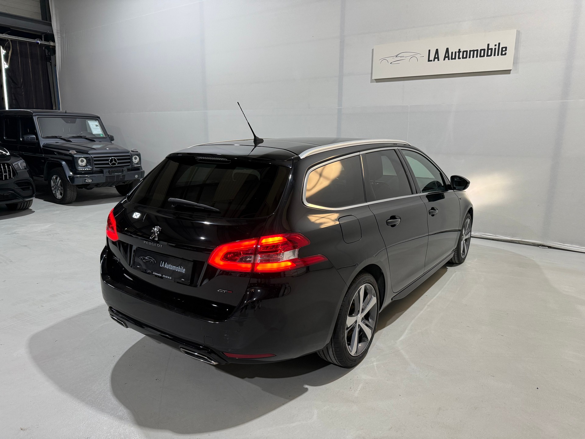 PEUGEOT 308 SW 1.2 Pure Tech GT EAT8-image-8