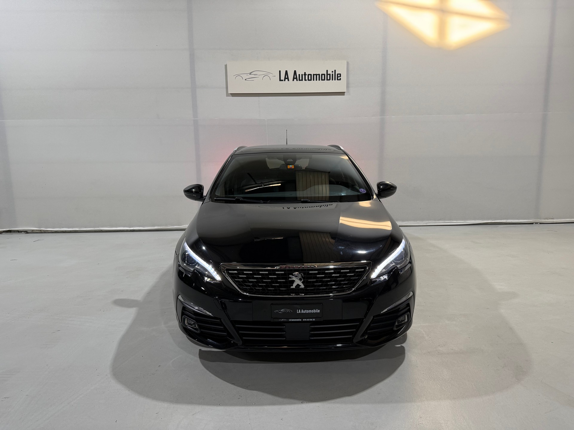 PEUGEOT 308 SW 1.2 Pure Tech GT EAT8-image-3