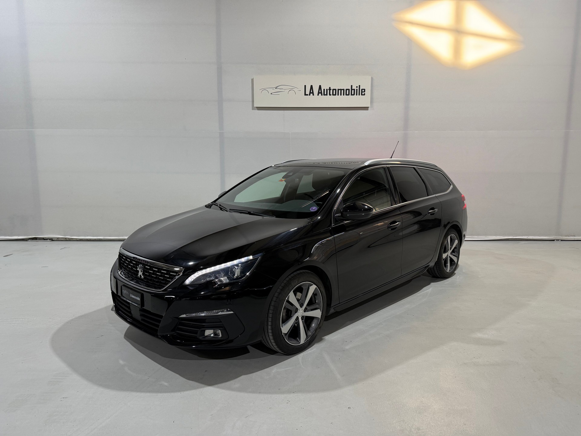 PEUGEOT 308 SW 1.2 Pure Tech GT EAT8-image-0