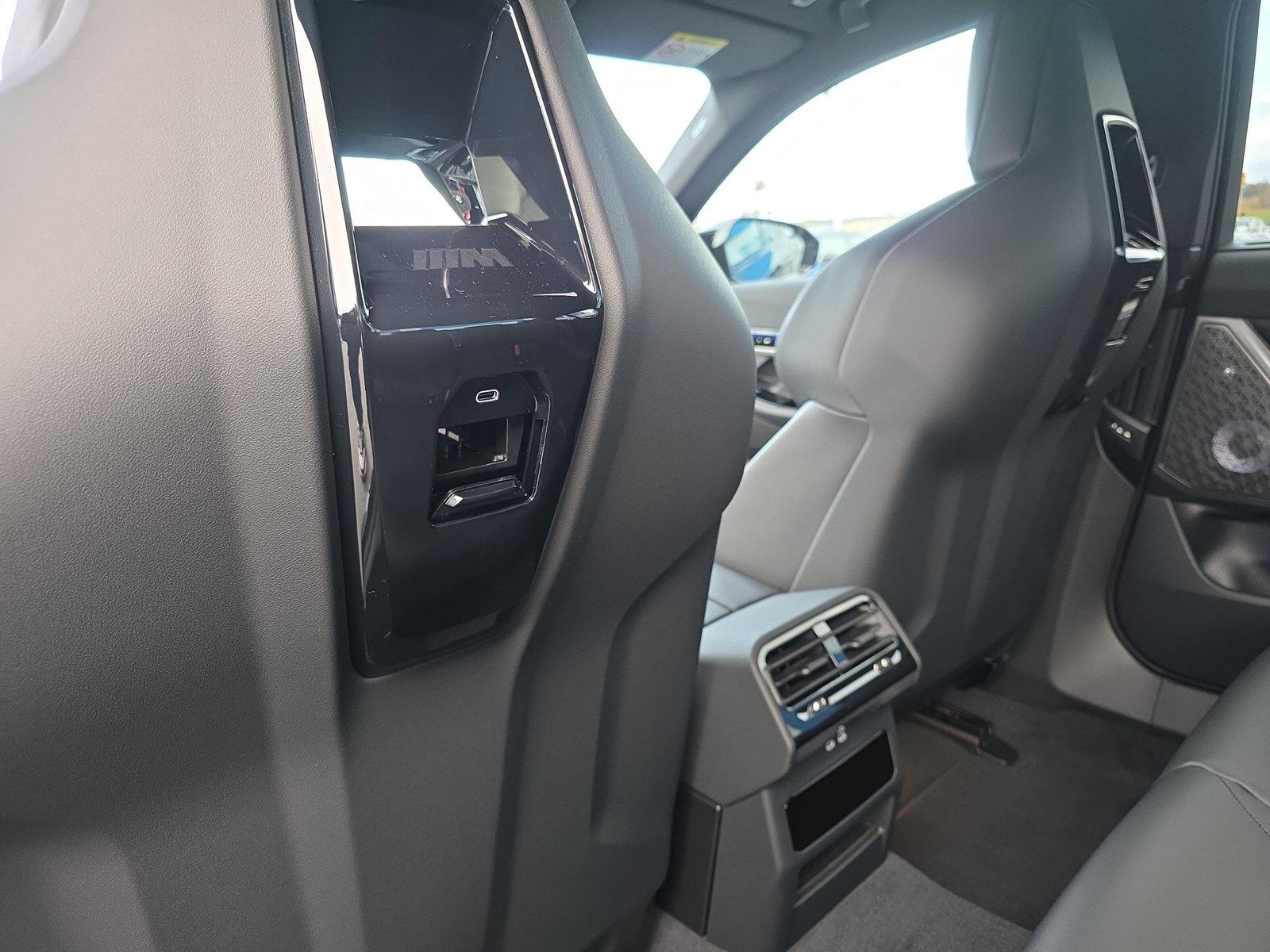 BMW M5 xDrive-image-21