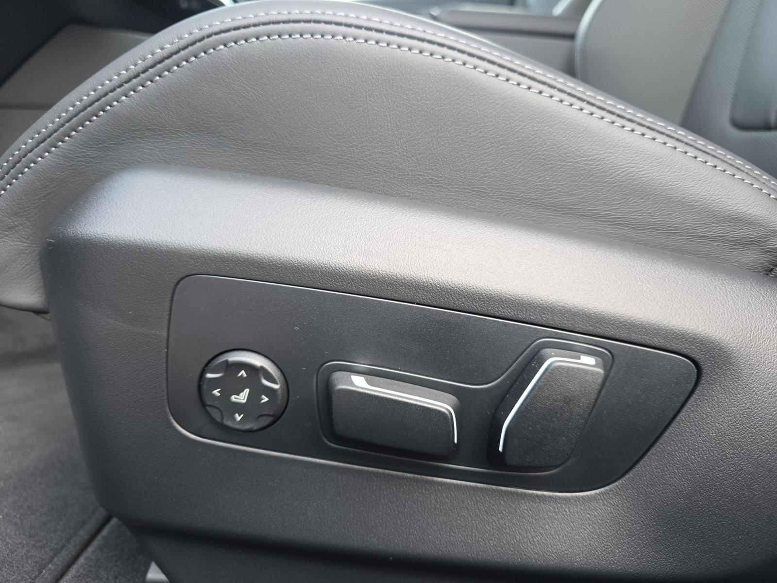BMW M5 xDrive-image-19