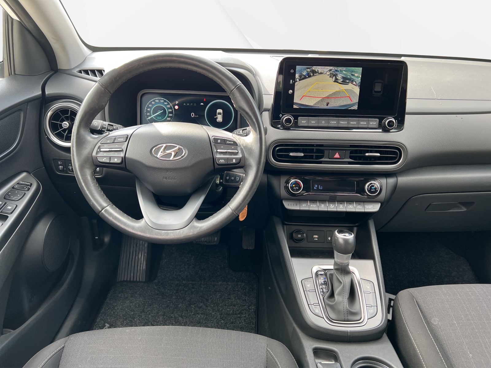 HYUNDAI Kona 1.6 GDi HEV Amplia DCT-image-6