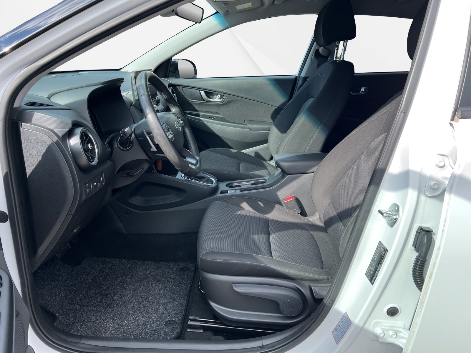 HYUNDAI Kona 1.6 GDi HEV Amplia DCT-image-4