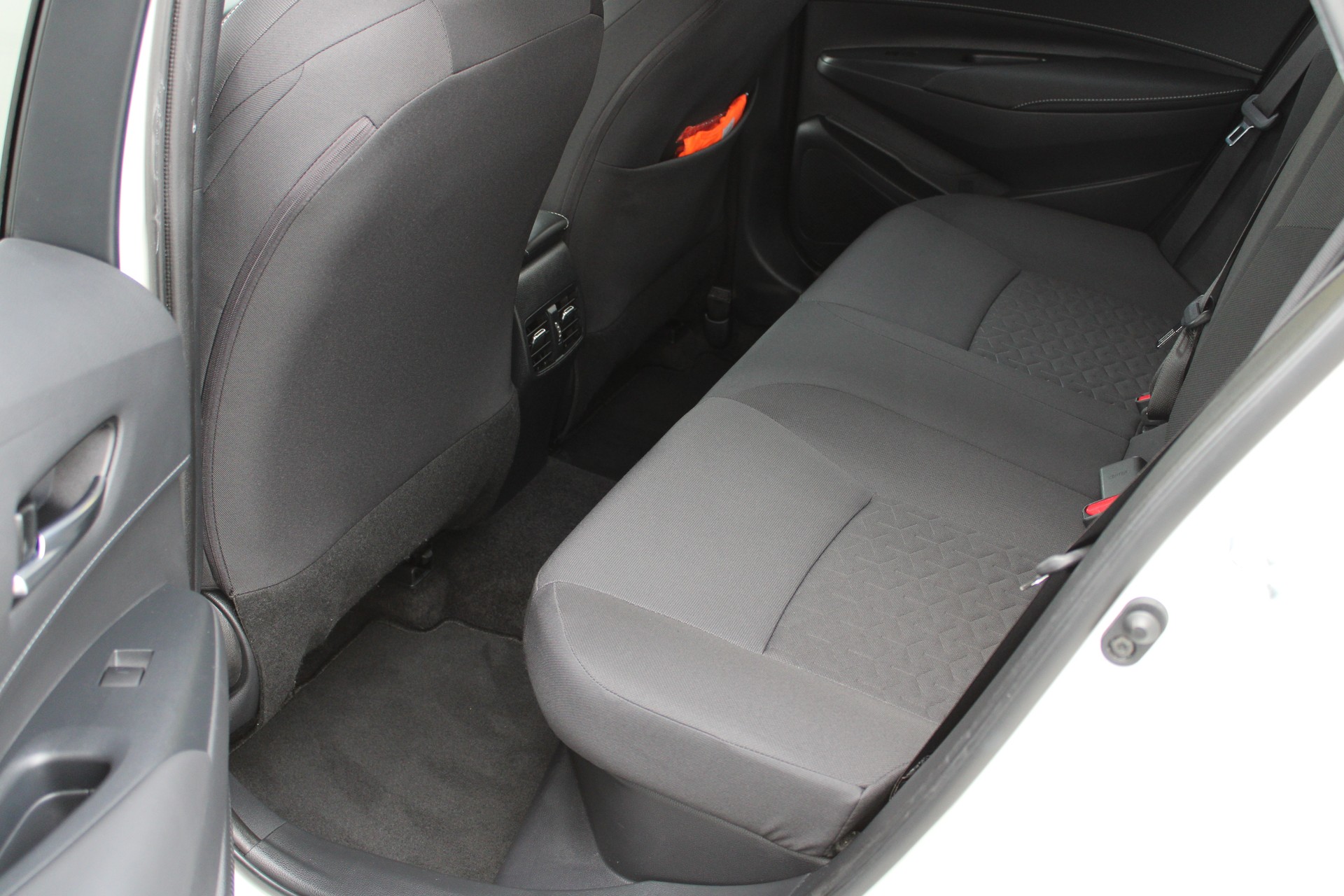 SUZUKI Swace 1.8 Hybrid Compact Top E-CVT-image-10