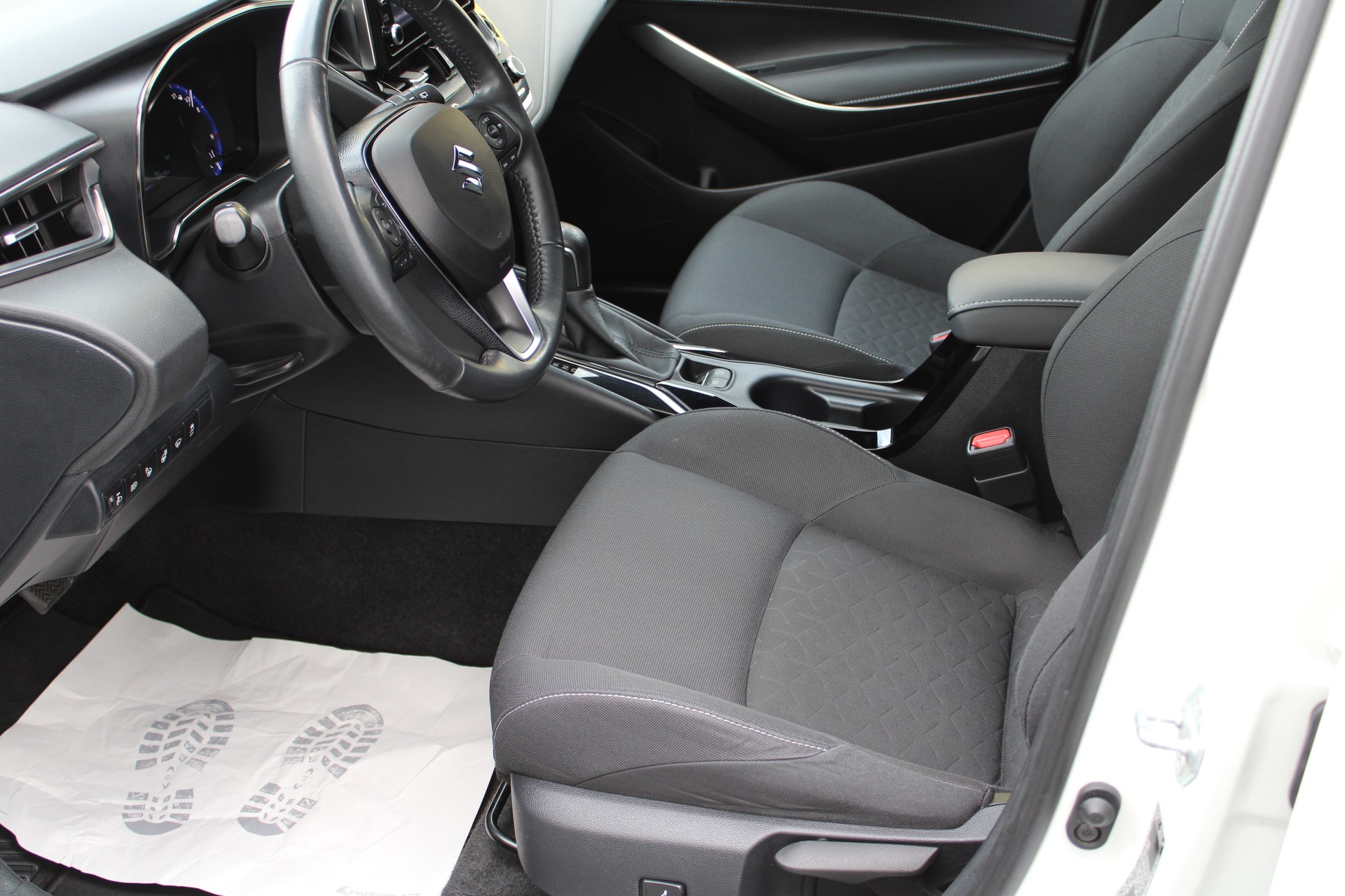 SUZUKI Swace 1.8 Hybrid Compact Top E-CVT-image-9