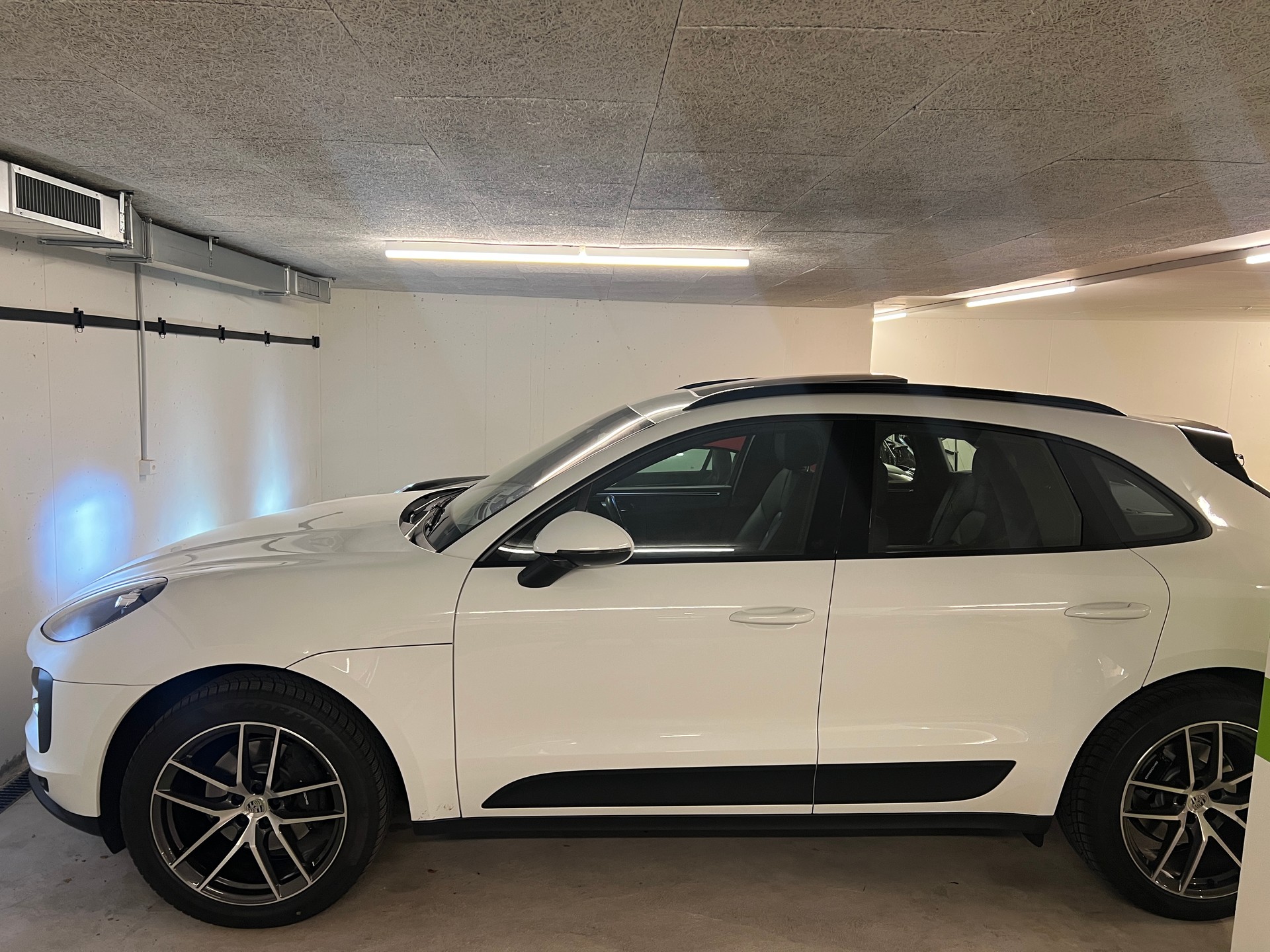 PORSCHE Macan PDK-image-4