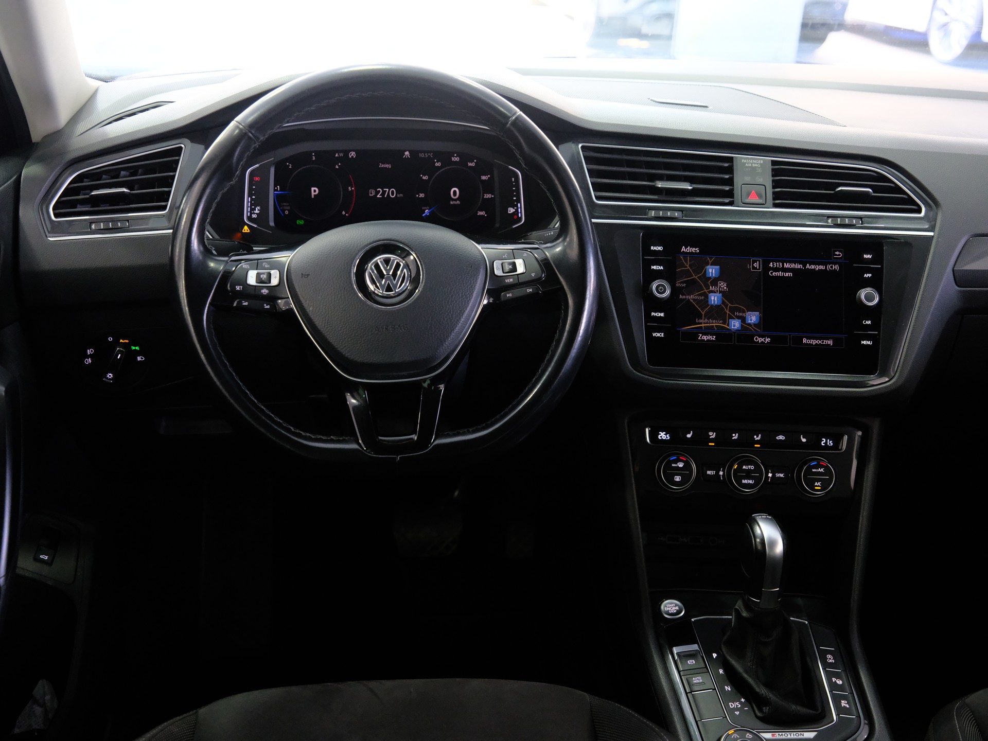 VW Tiguan 2.0 TDI SCR Highline 4Motion DSG-image-11