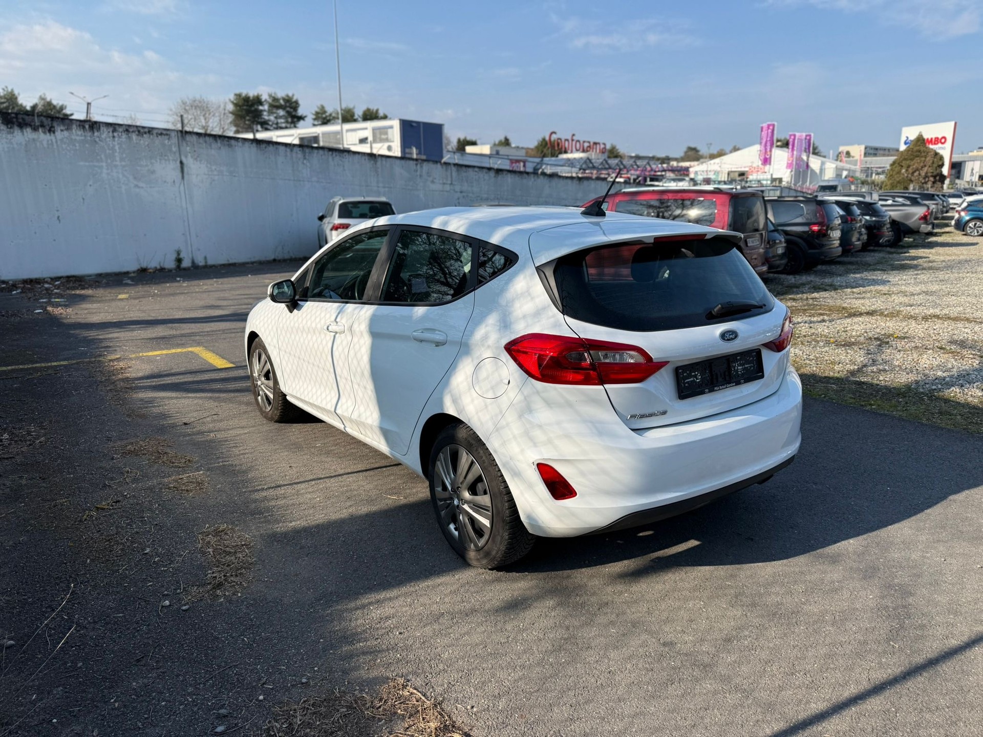 FORD Fiesta 1.0 SCTi Cool & Connect Automat-image-4