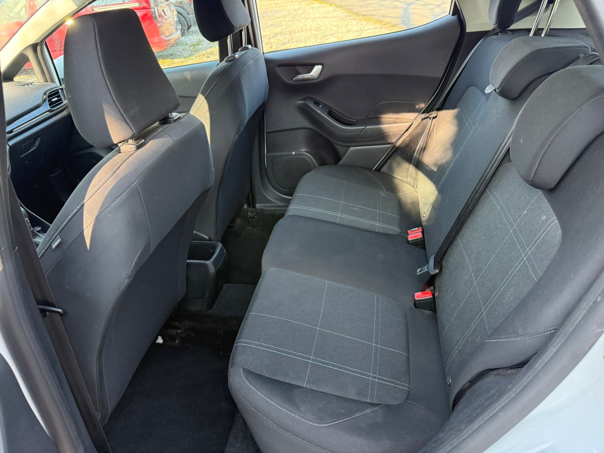 FORD Fiesta 1.0 SCTi Cool & Connect Automat-image-7
