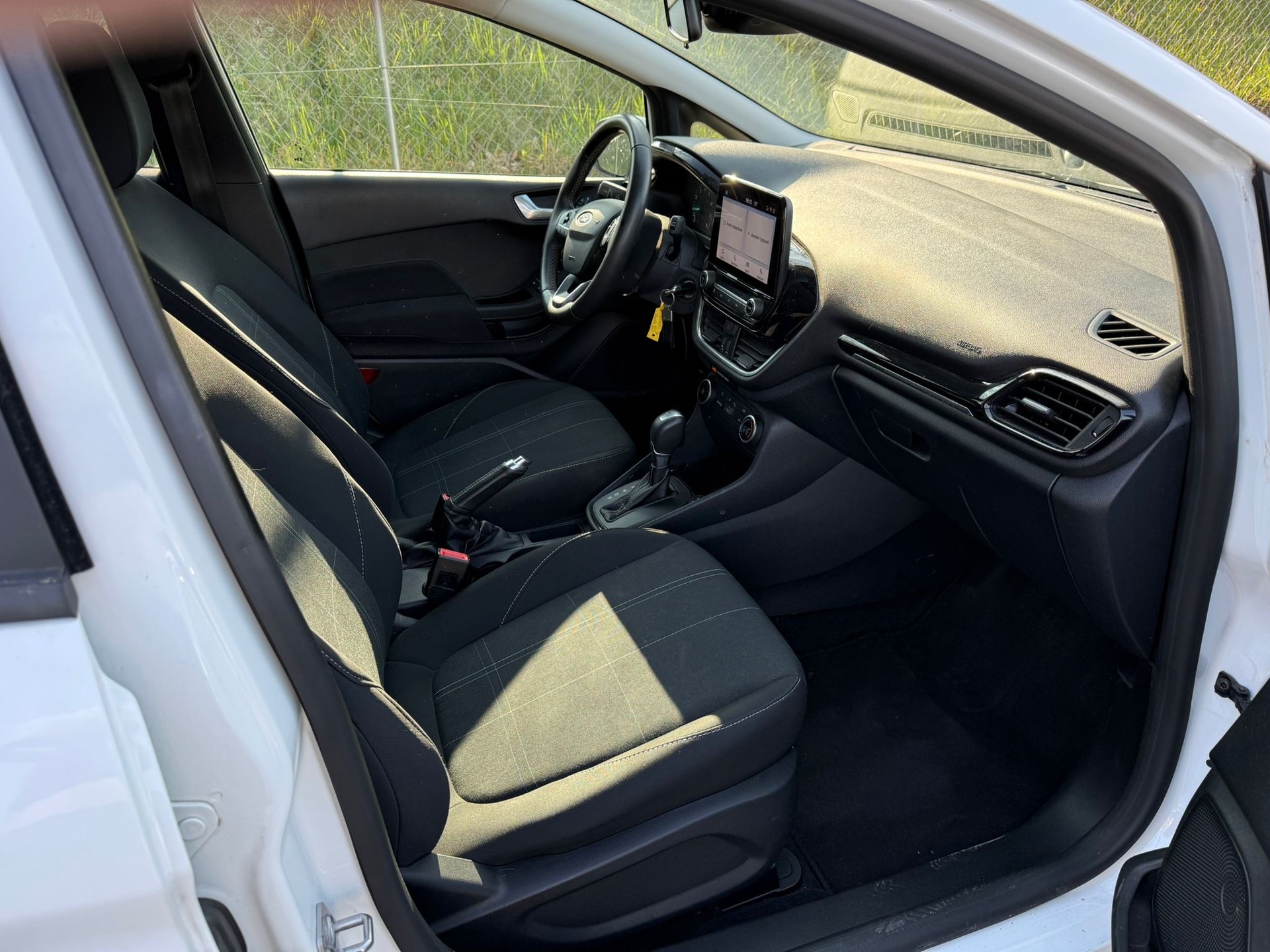 FORD Fiesta 1.0 SCTi Cool & Connect Automat-image-8