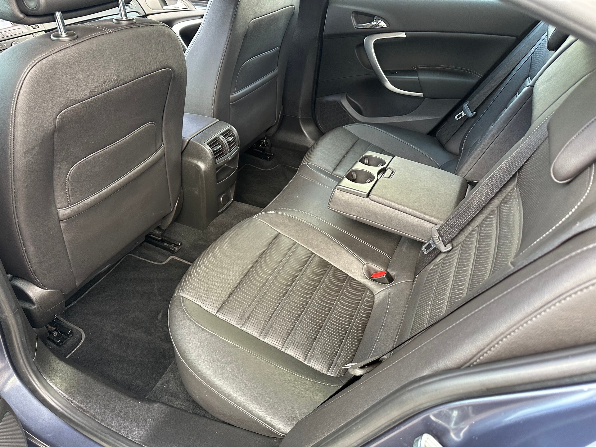 OPEL Insignia 20T 4x4-image-9