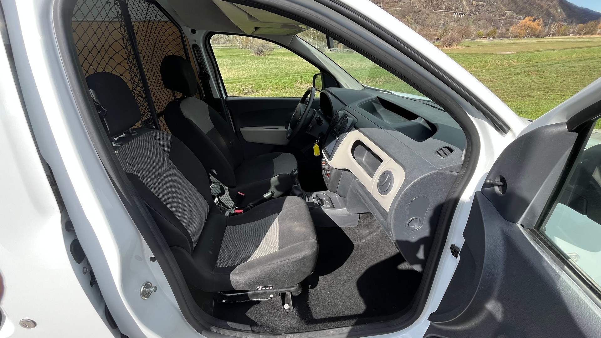 DACIA Dokker Van dCi 75 Ambiance-image-8