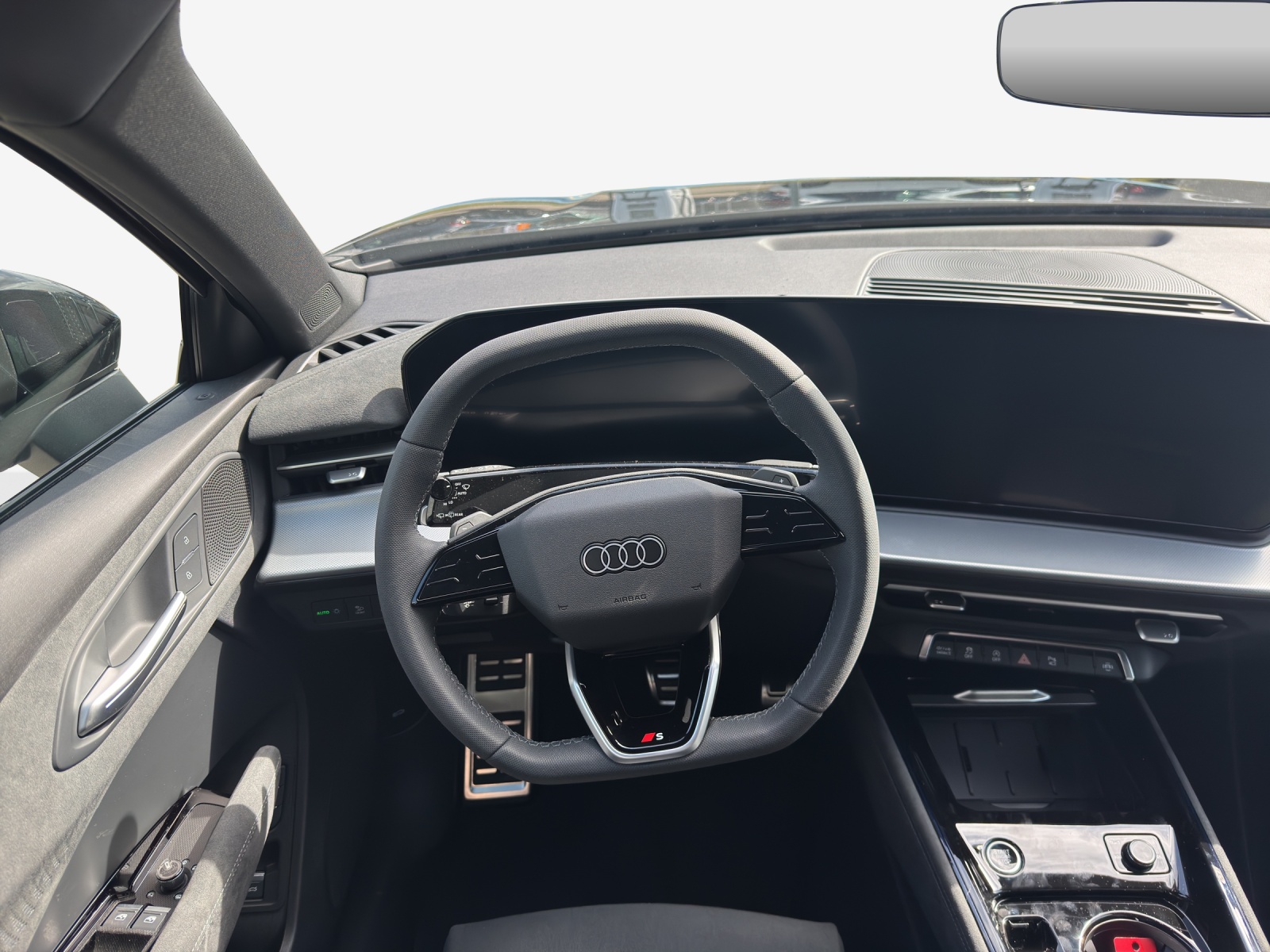 AUDI Q3 SUV TFSI quattro 195 kW S tronic-image-10