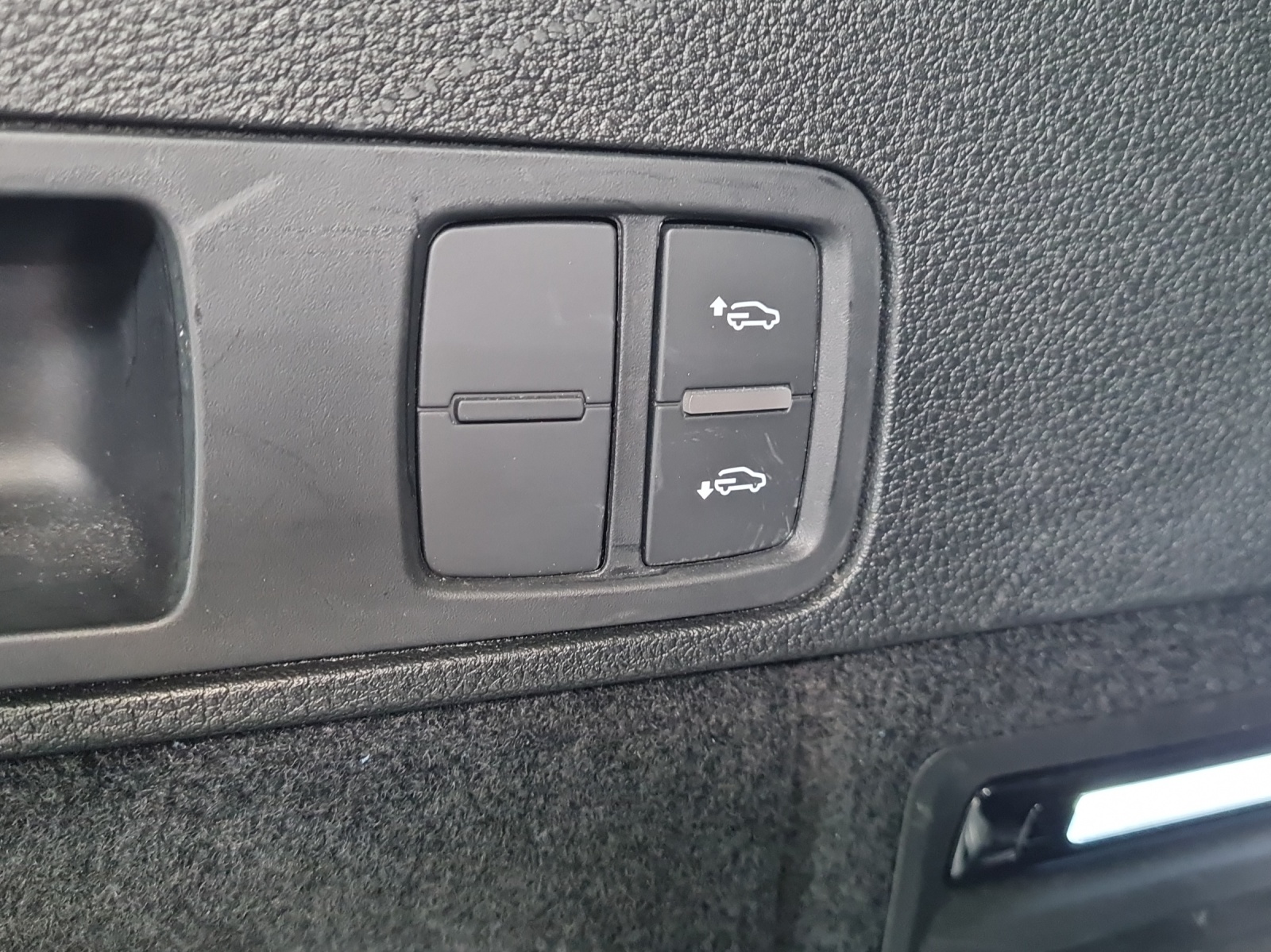 AUDI Q5 Sportback 40 TDI Blackedition quattro S-tronic-image-14