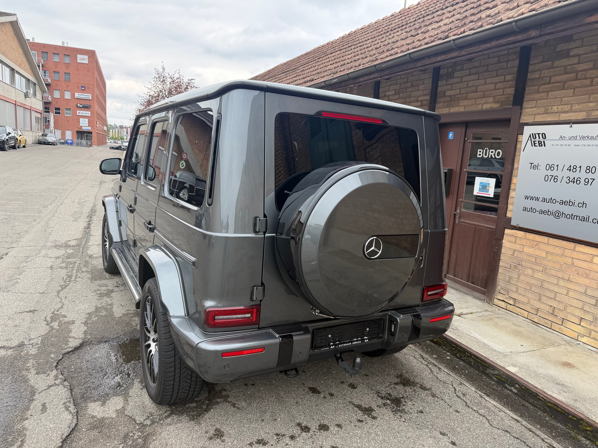 MERCEDES-BENZ G 350 d AMG Line 9G-Tronic-image-4
