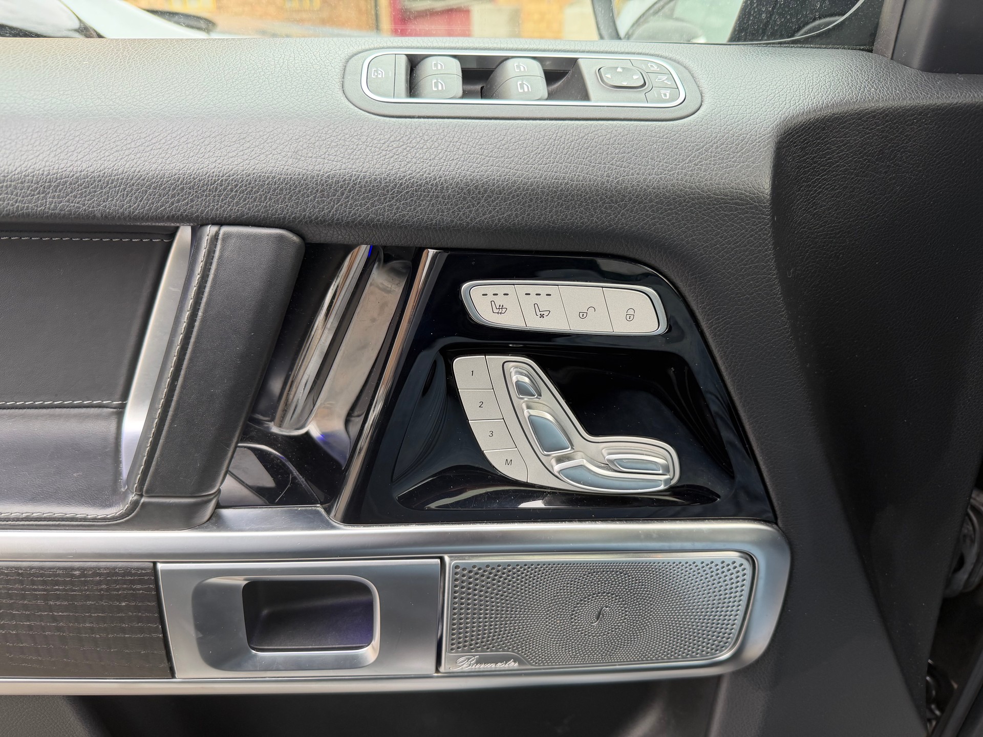 MERCEDES-BENZ G 350 d AMG Line 9G-Tronic-image-10