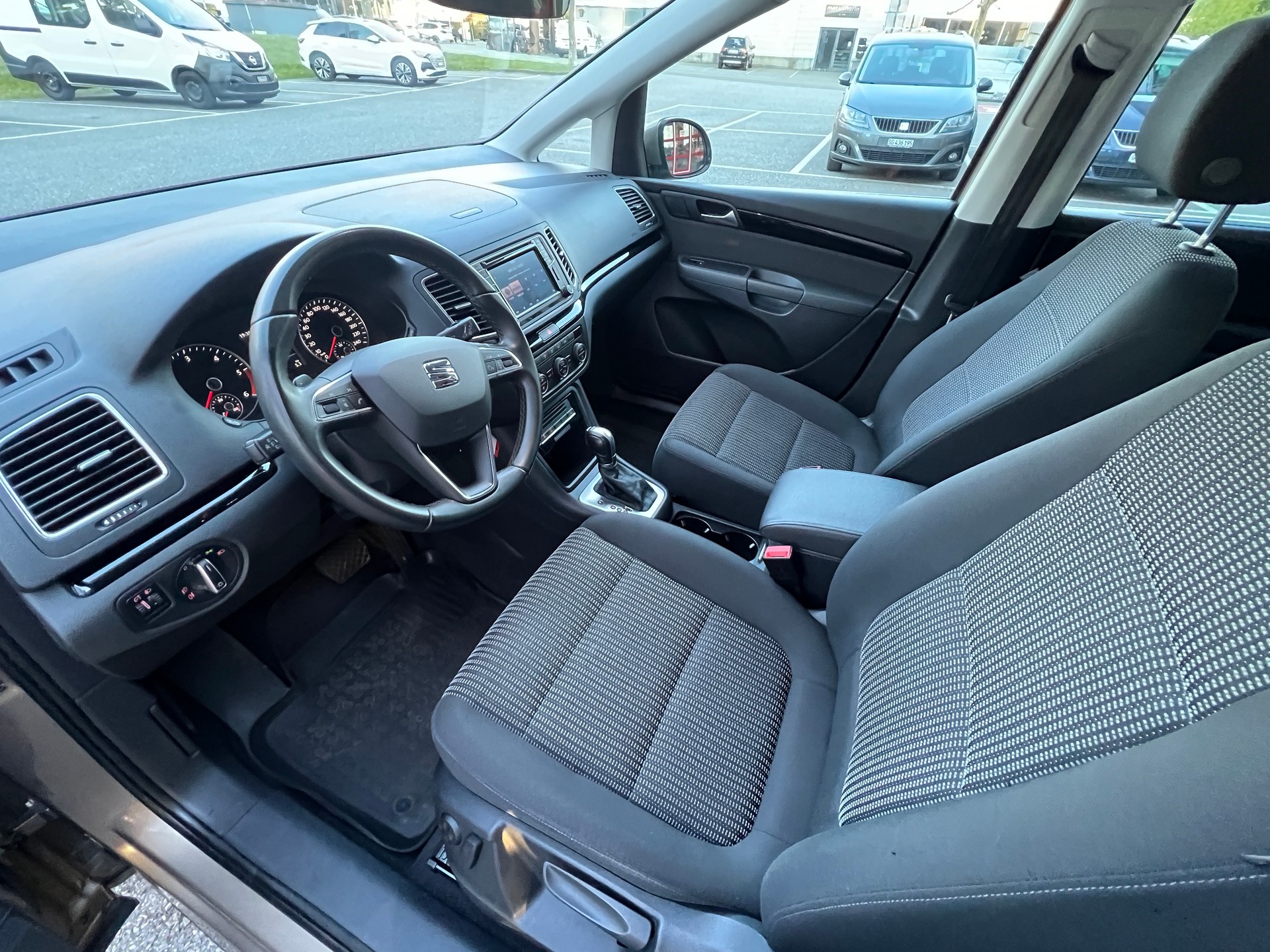 SEAT Alhambra 2.0 TDI 4Drive Style-image-4
