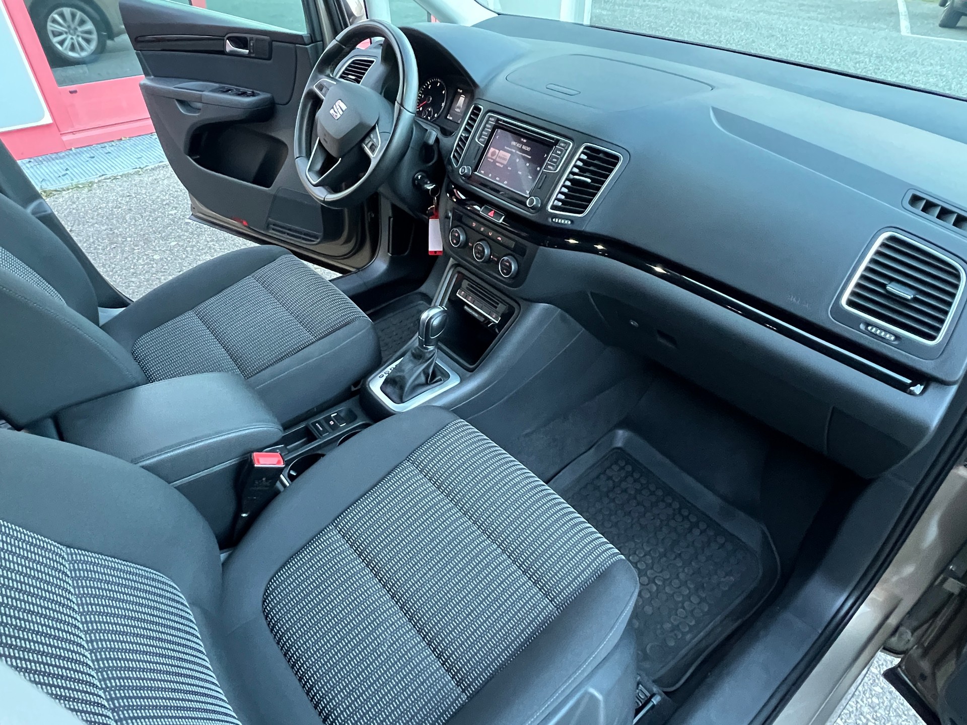 SEAT Alhambra 2.0 TDI 4Drive Style-image-5
