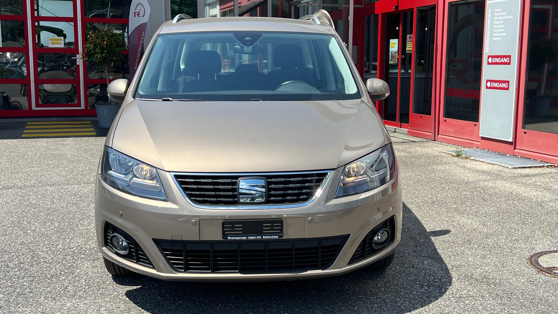 SEAT Alhambra 2.0 TDI 4Drive Style-image-1
