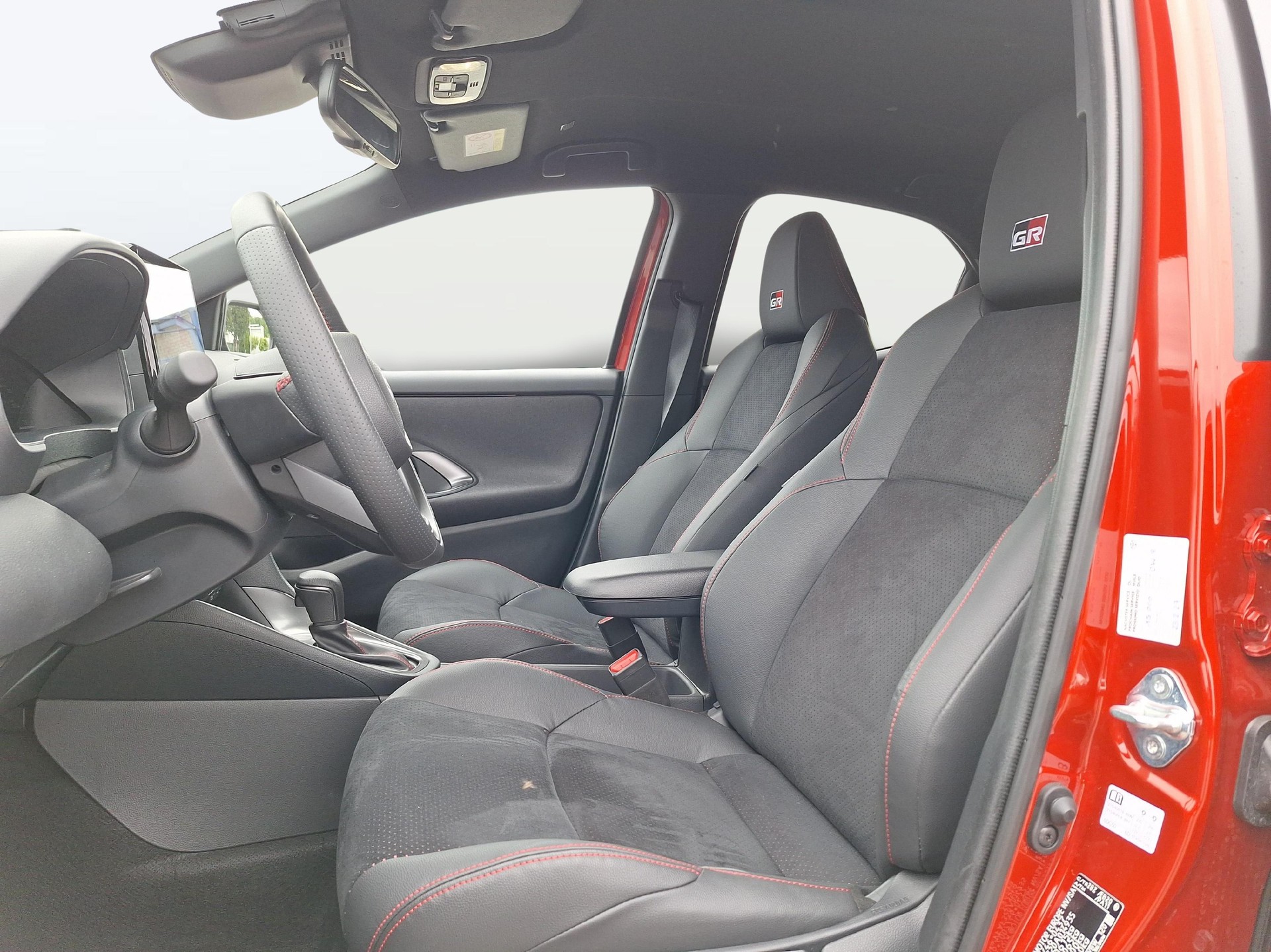 TOYOTA Yaris 1.5 VVT-i HSD GR Sport-image-8