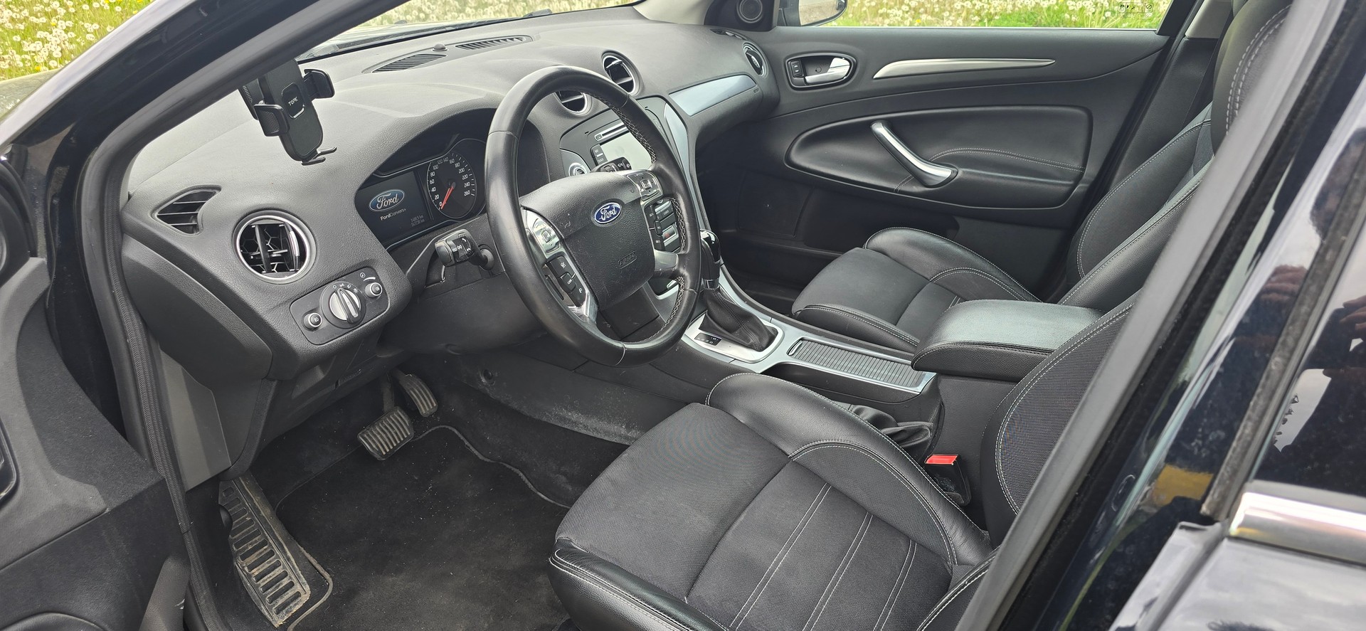 FORD Mondeo 2.0 EcoBoost SCTi Titanium PowerShift-image-8