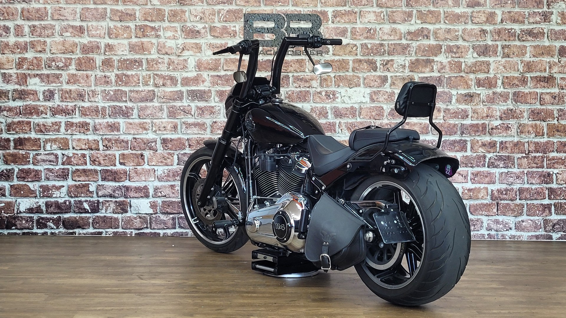 HARLEY-DAVIDSON FXBRS Breakout 114-showroom-element-3