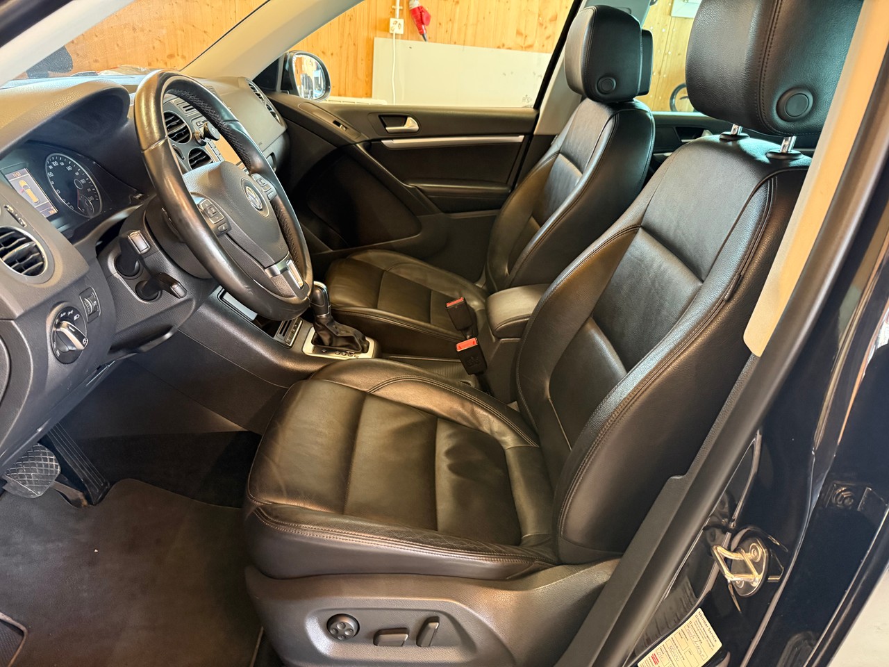VW Tiguan 2.0 TSI Sport&Style 4Motion DSG-image-6