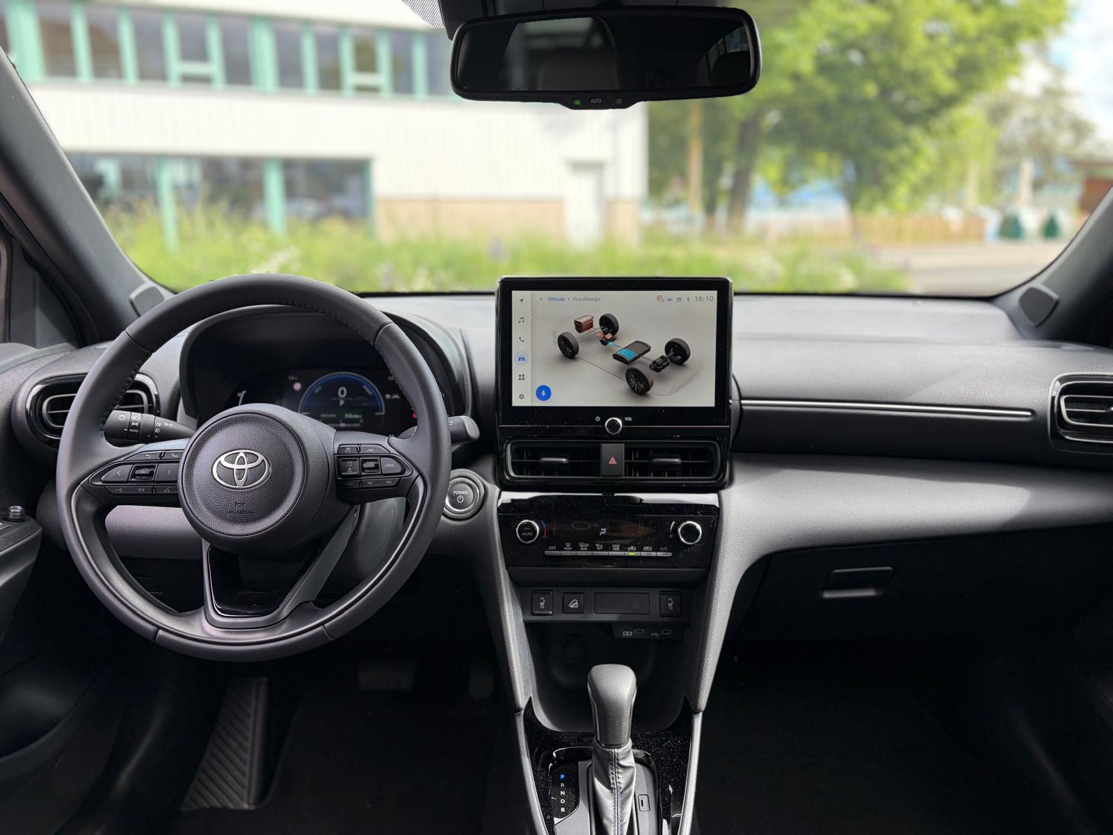 TOYOTA Yaris Cross 1.5 Trend AWDi e-CVT-image-9