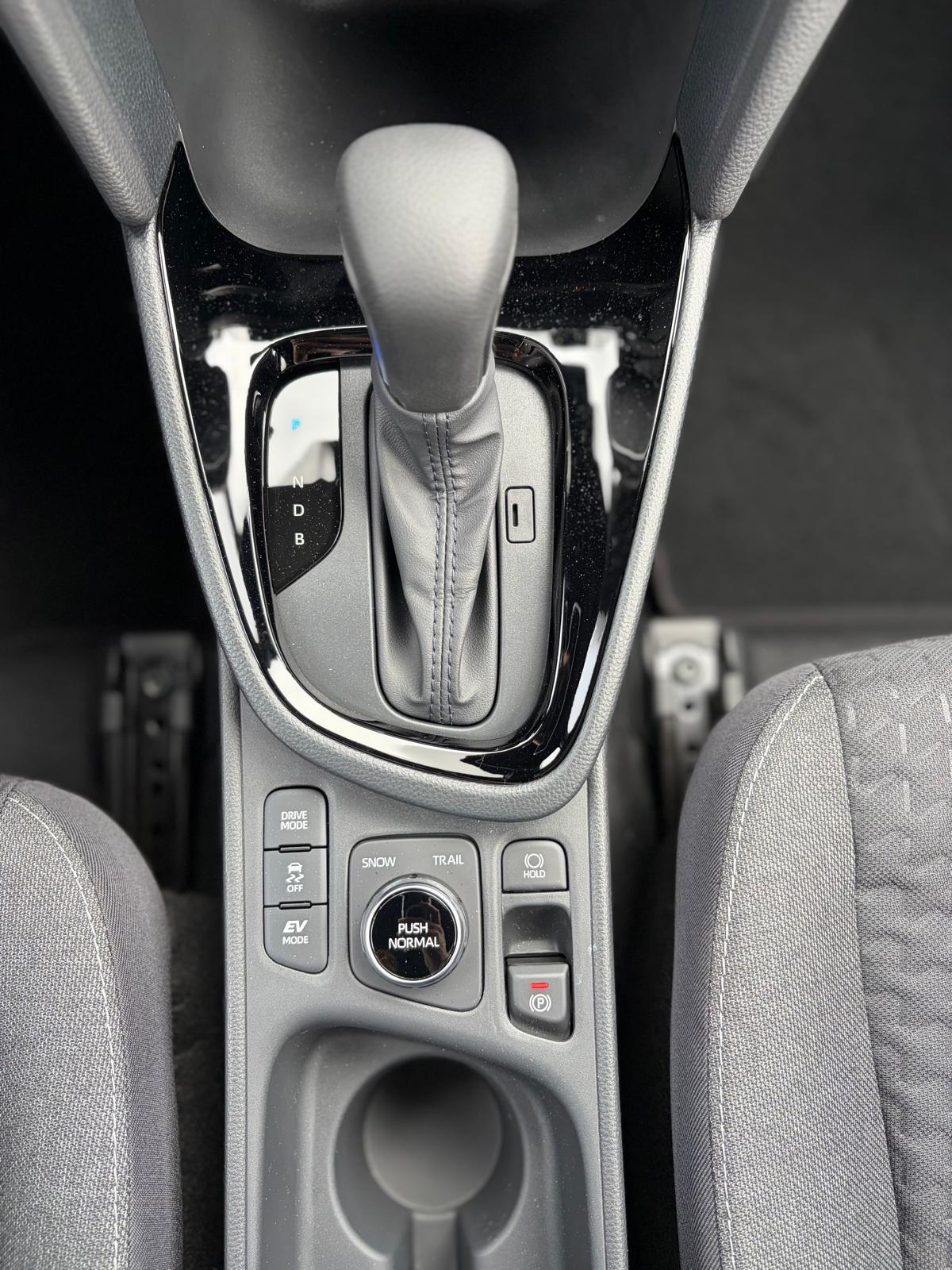 TOYOTA Yaris Cross 1.5 Trend AWDi e-CVT-image-22