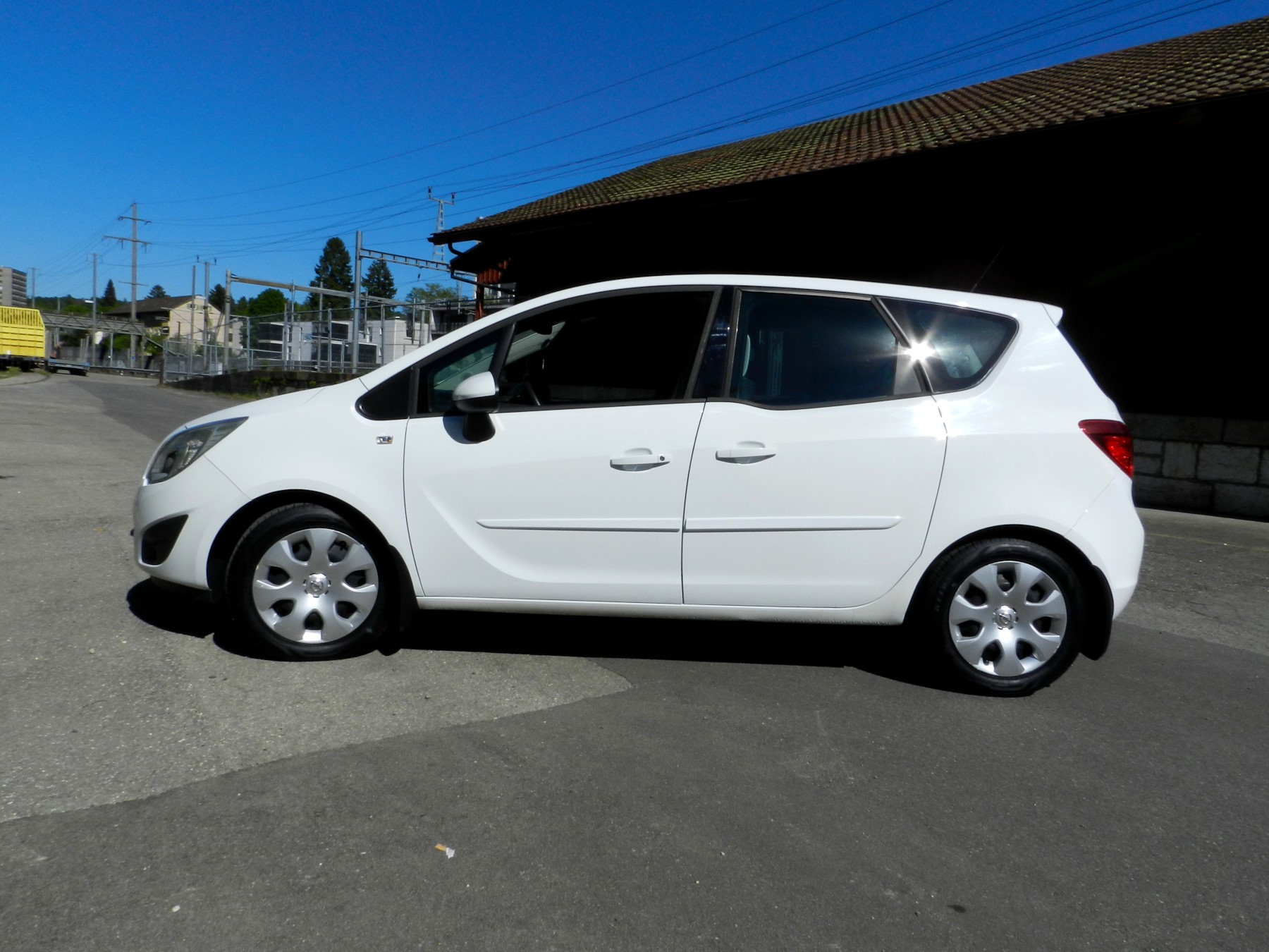 OPEL Meriva 1.4 Turbo Enjoy-image-4