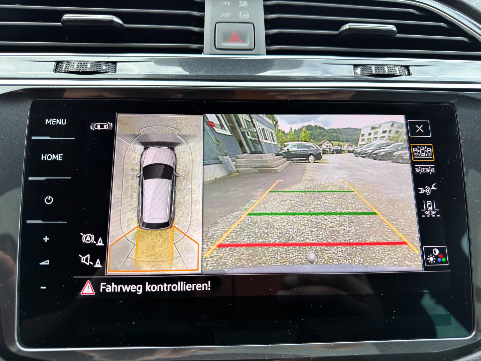 VW Tiguan 2.0 TDI R-Line ❗ Leder ❗SCR Selection 4Motion DSG-image-11